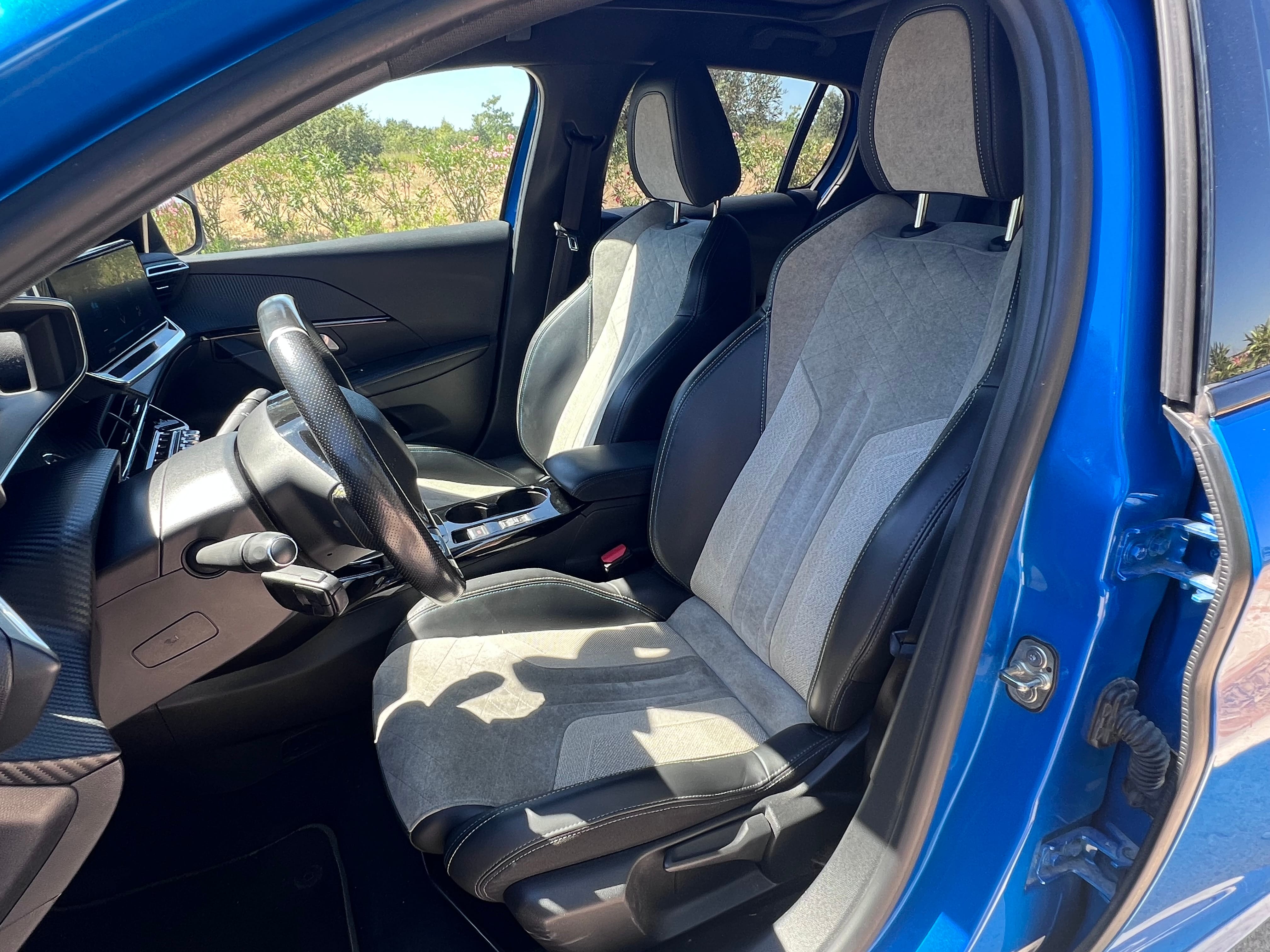 Peugeot 208 GT Line avec Régulateur de vitesse