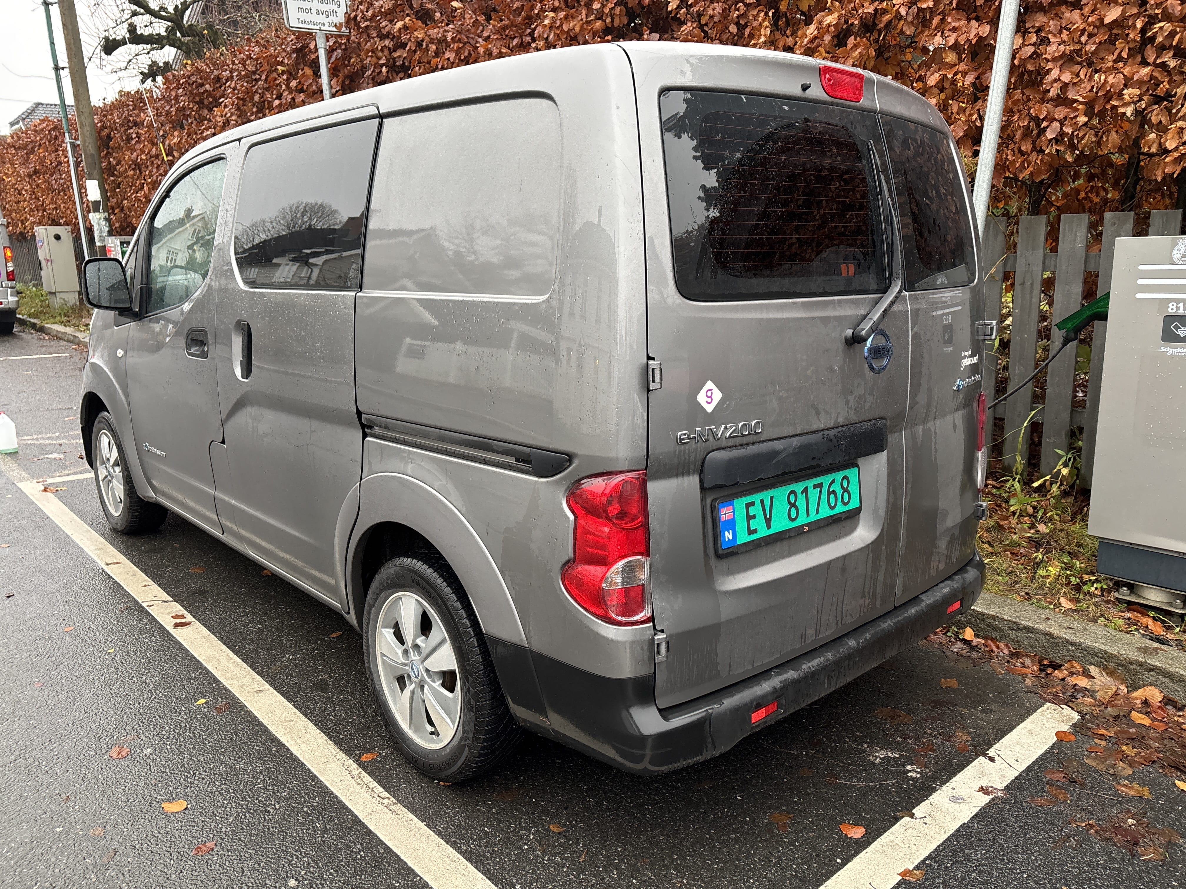 Nissan e-NV200 Varebil 4 - 40kWh (200km rekkevidde).... mit Rückfahrkamera