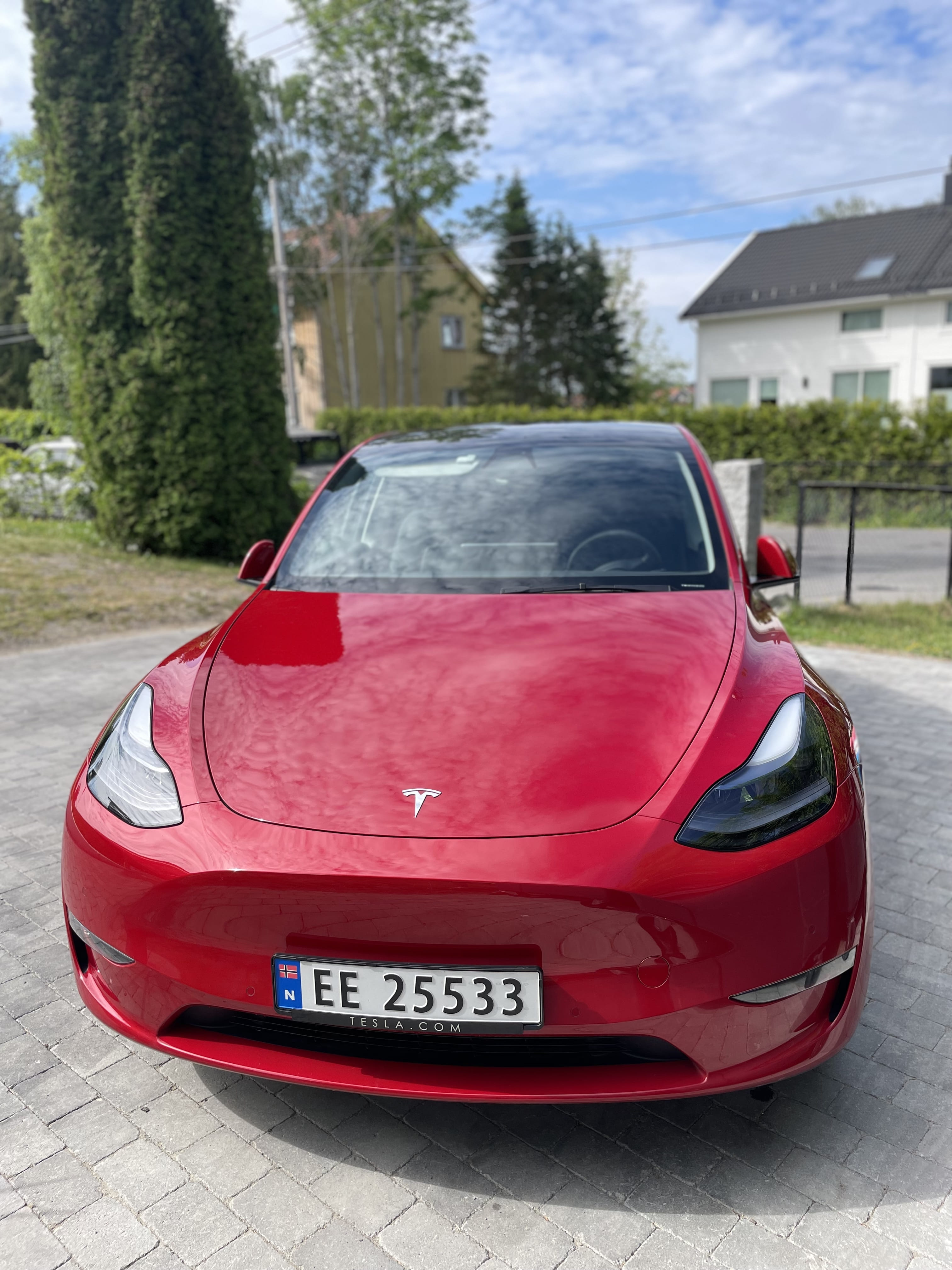 Tesla Model Y Long Range AWD med Aircondition