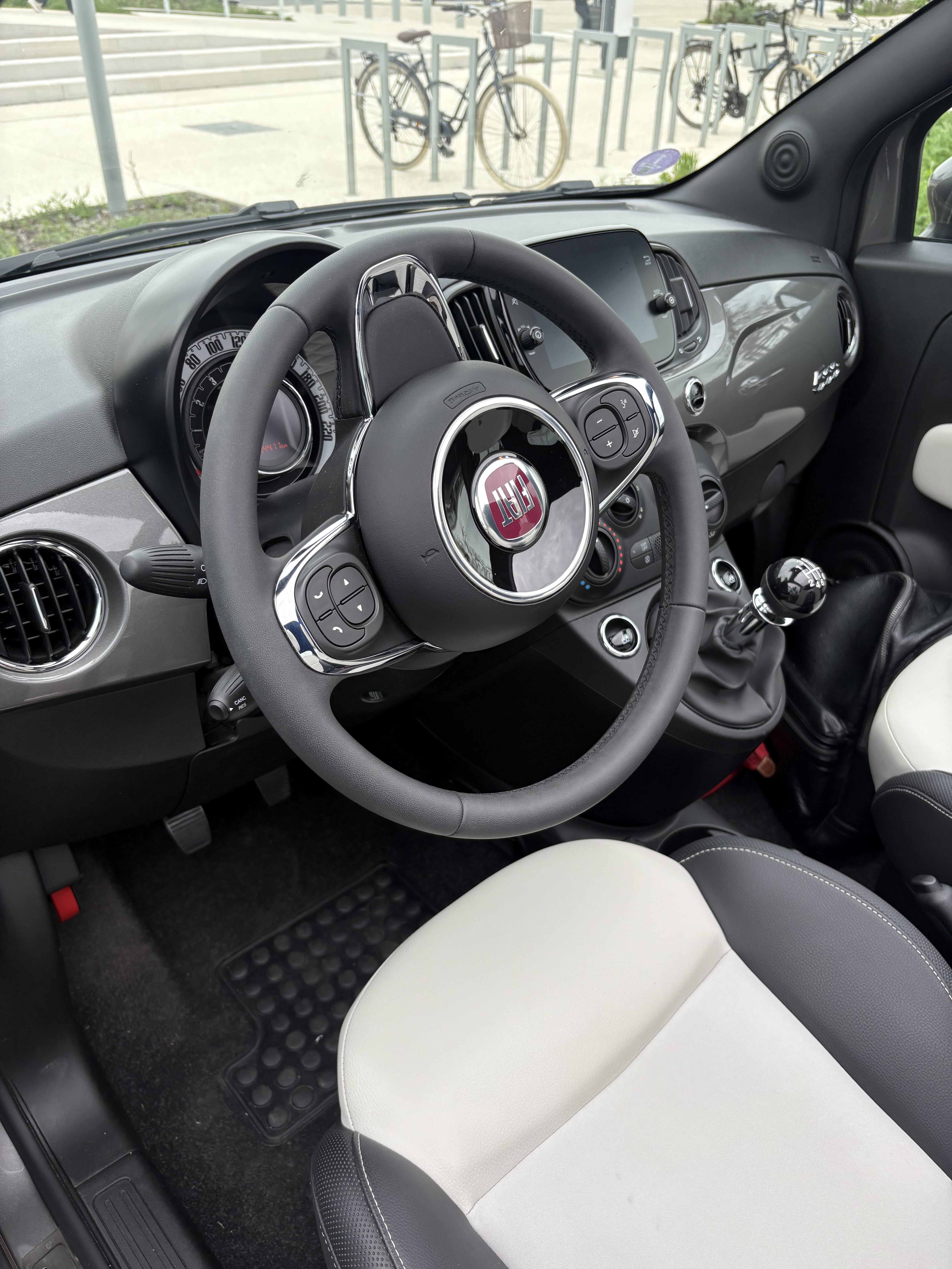 Fiat 500 C Hybride avec GPS