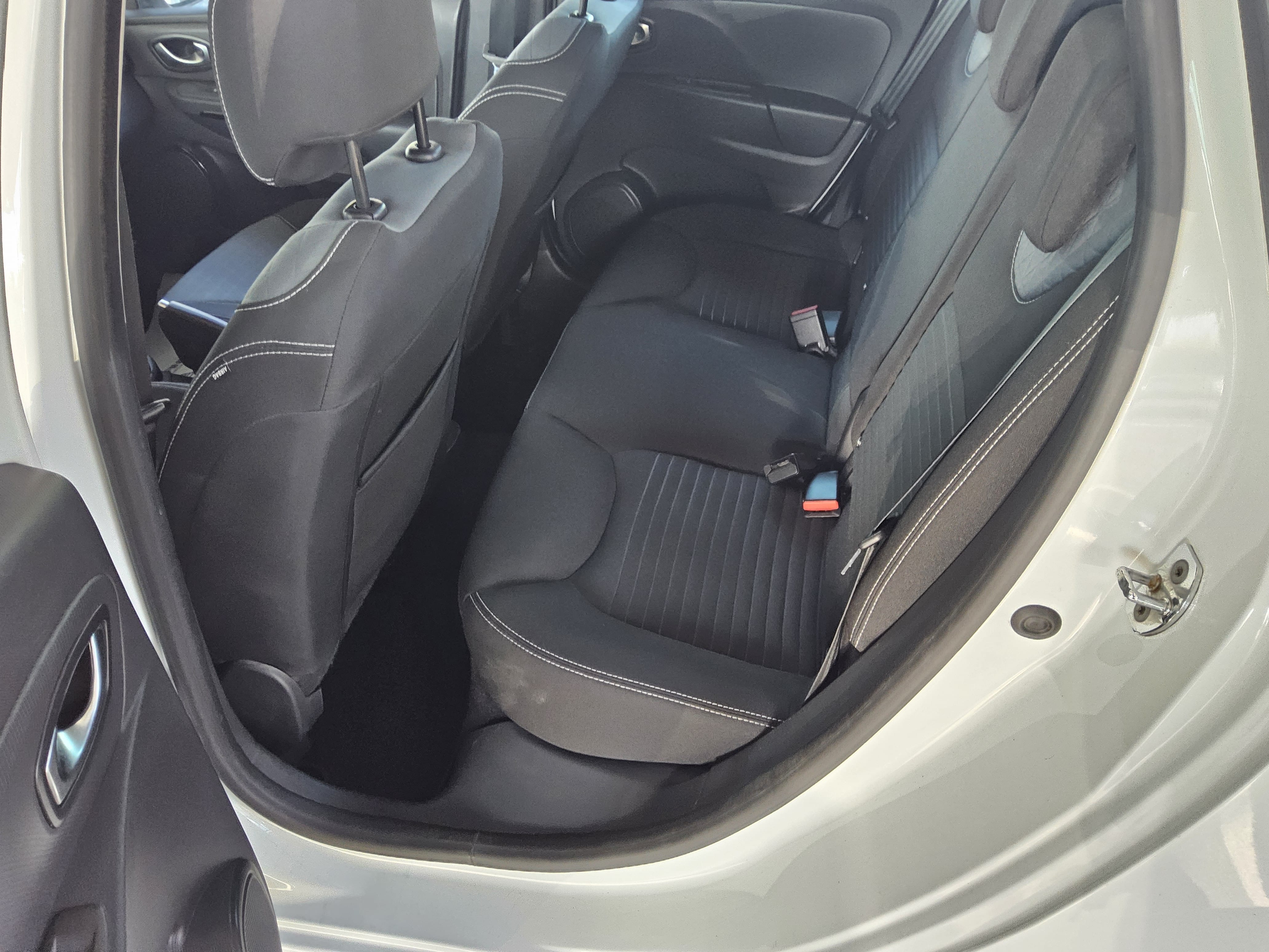 Renault Clio Estate Climatisation / Bluetooth / GPS  / Régulateur de vitesse , radar de recul avec Autoradio