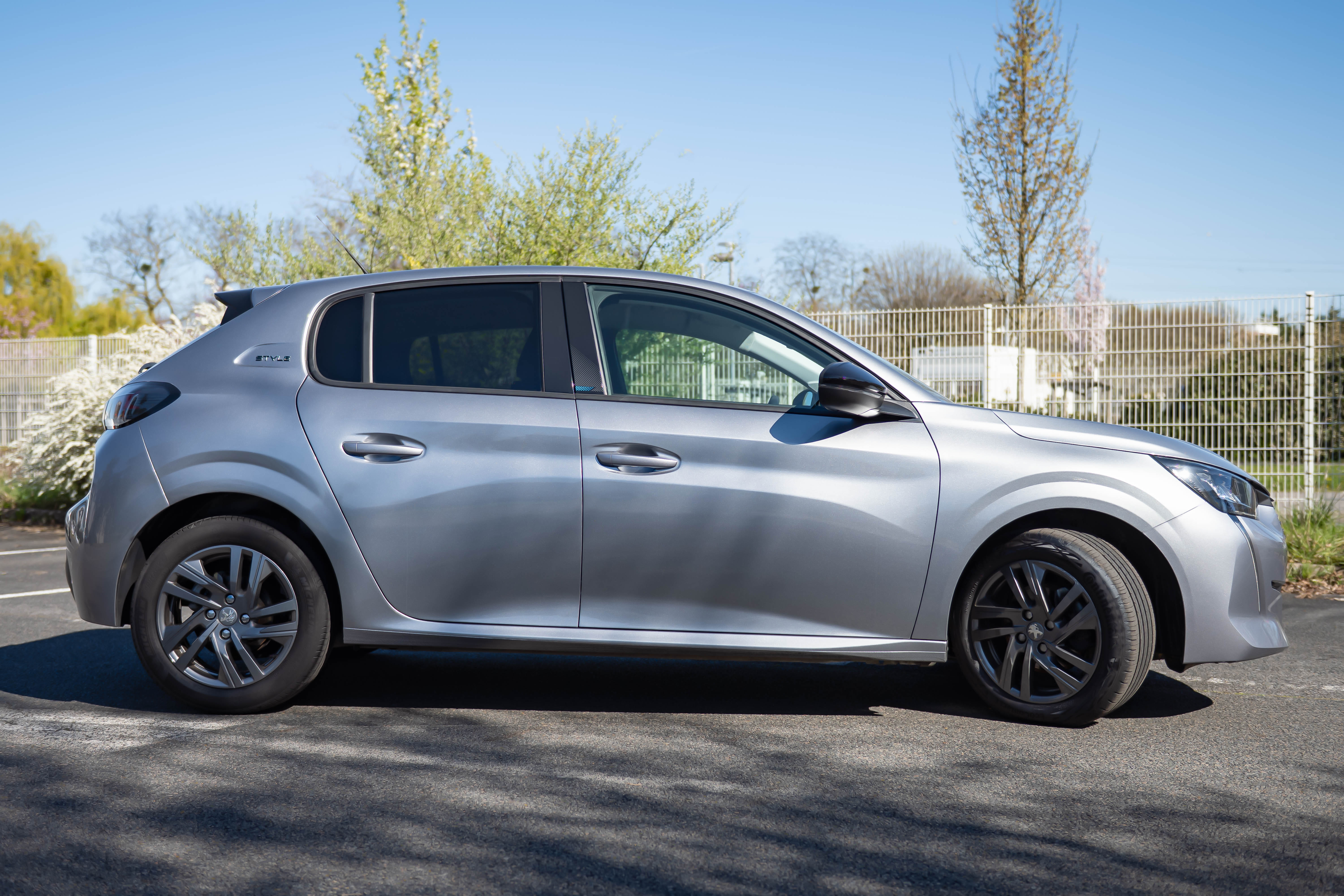 Peugeot 208 avec Climatisation