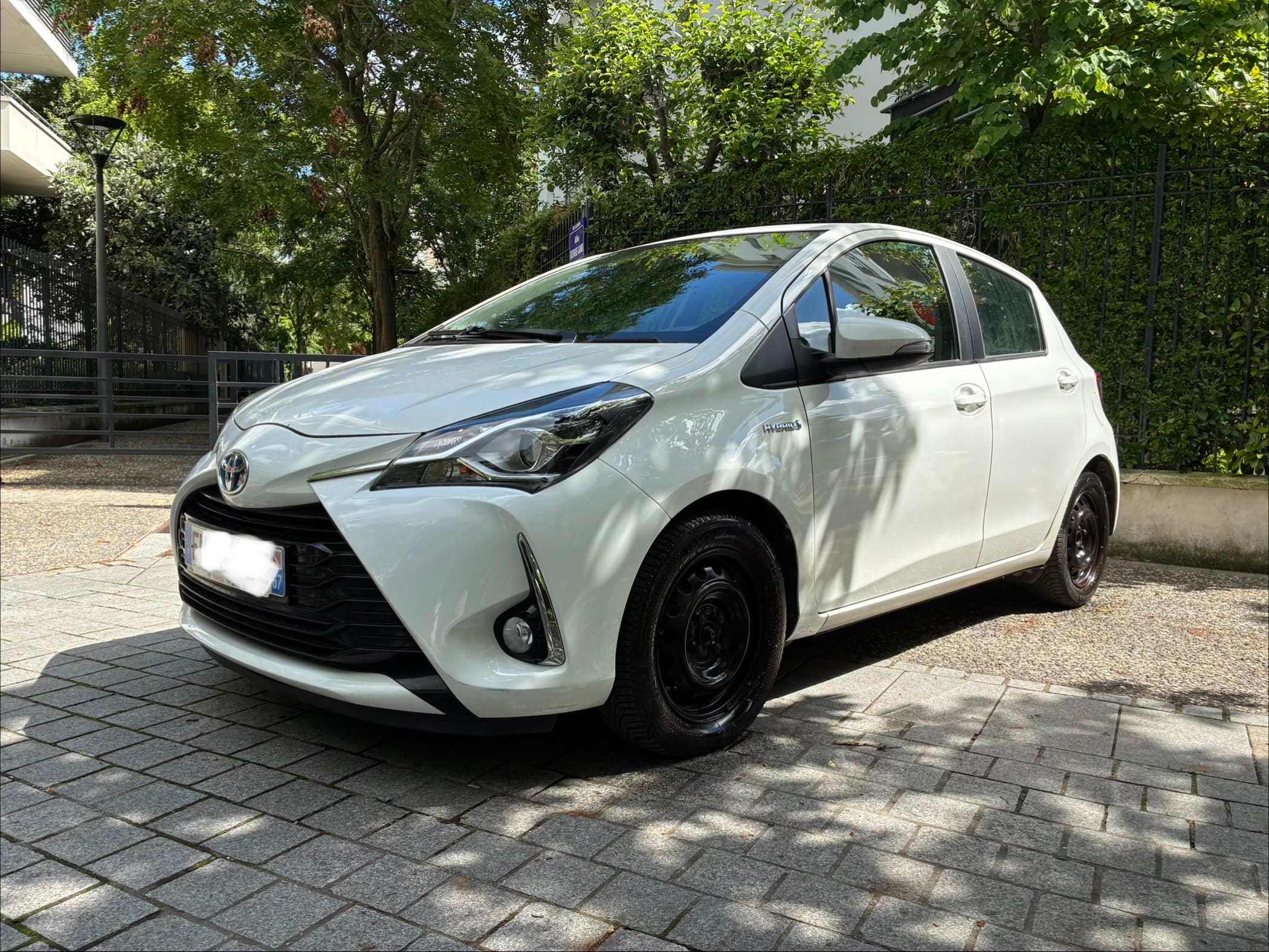 Toyota Yaris Hybride Hybride boîte automatique, 2019, Essence 95 / Électrique (hybride), automatique