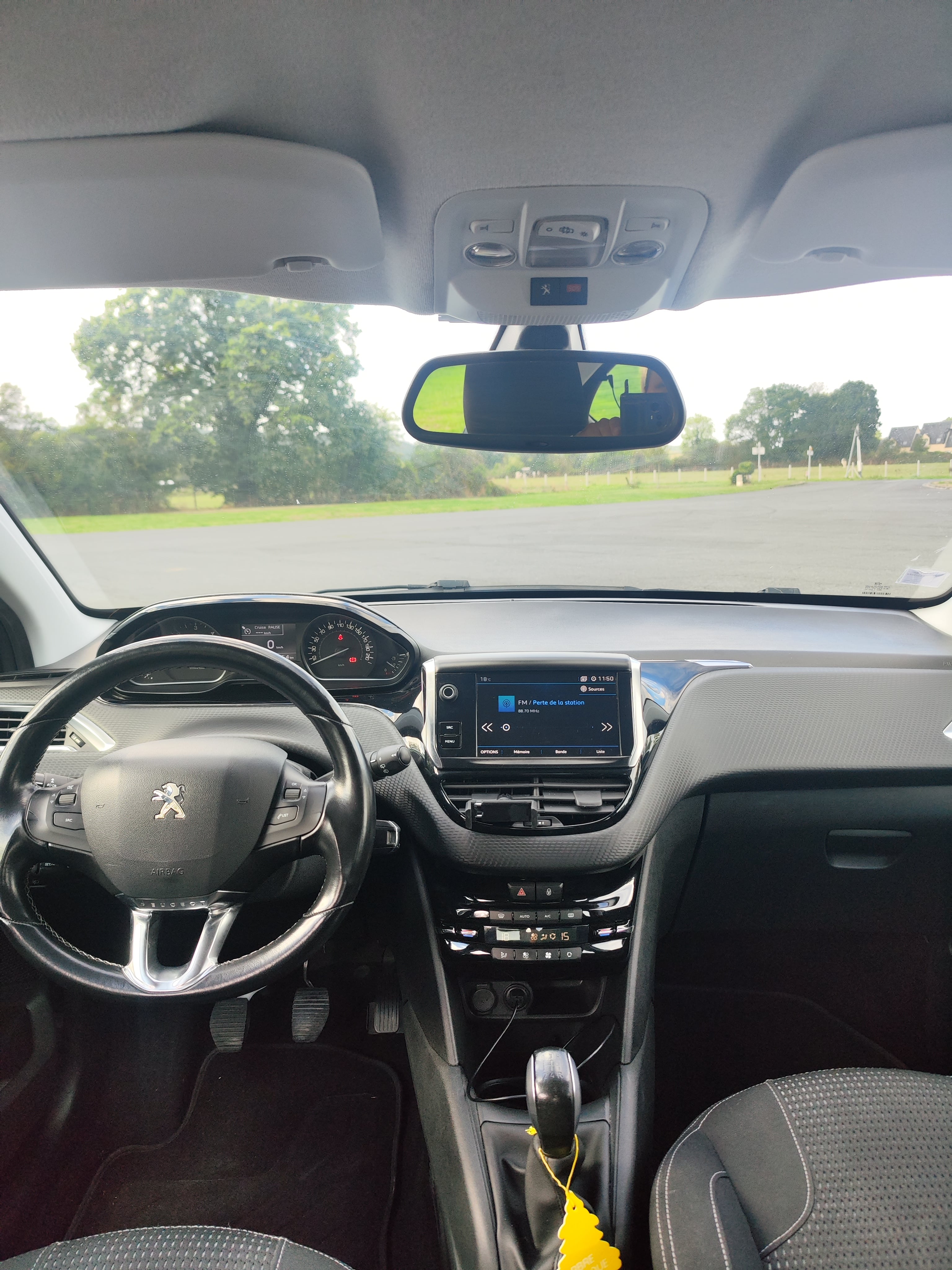 Peugeot 208 avec Régulateur de vitesse