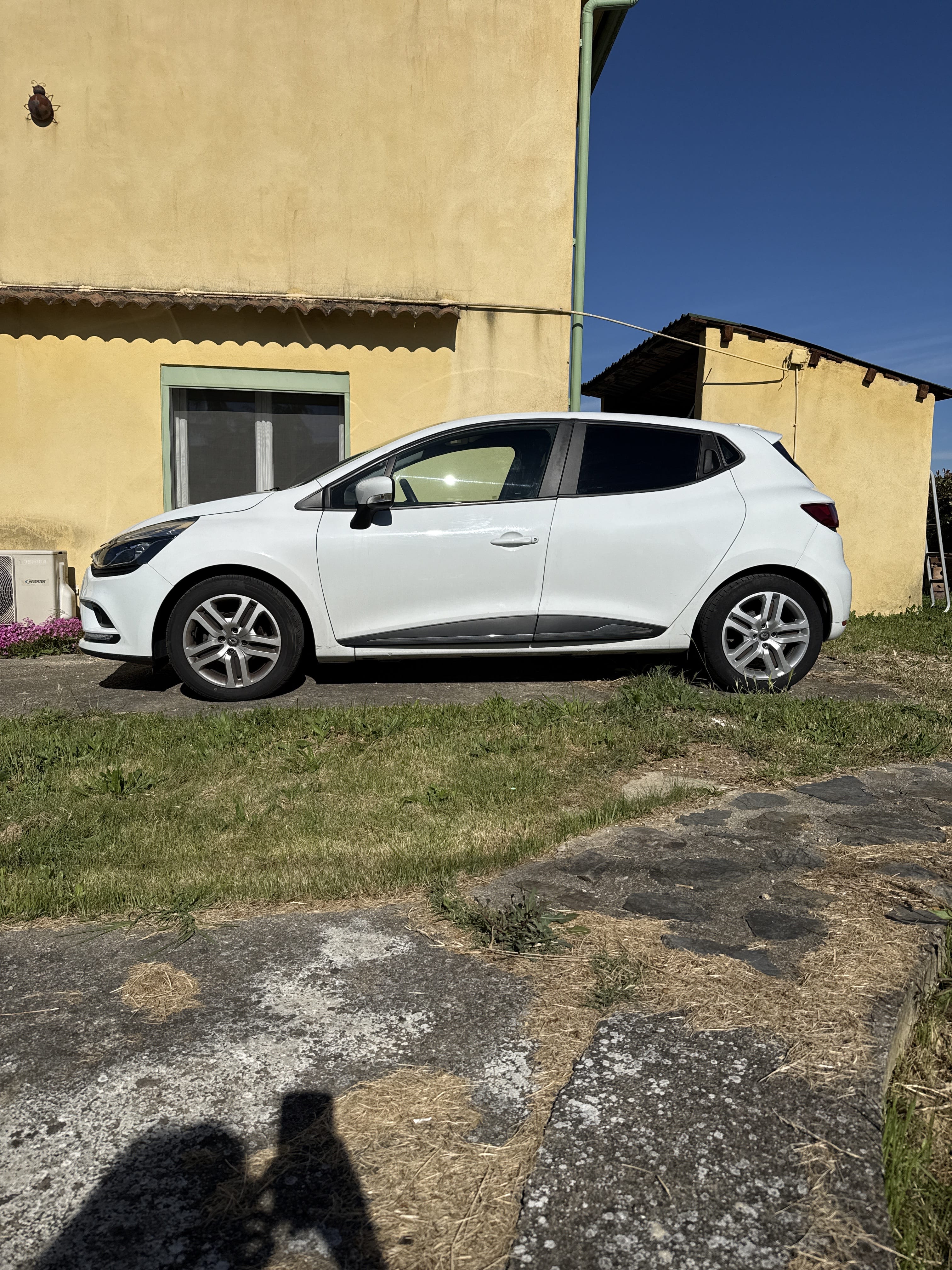 Renault Clio with Air conditioning