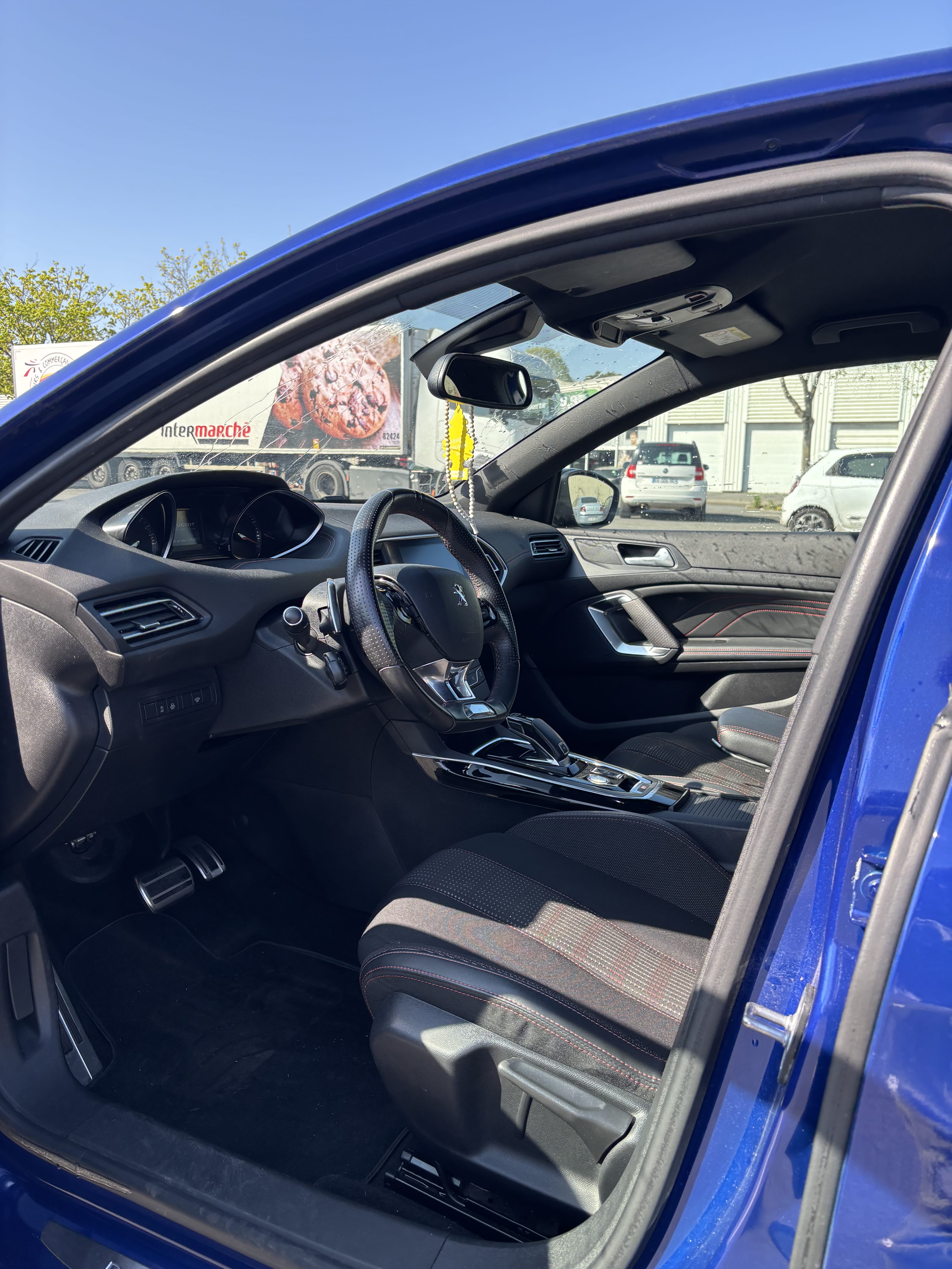 Peugeot 308 GTLINE 130ch EAT 8 avec Audio Bluetooth