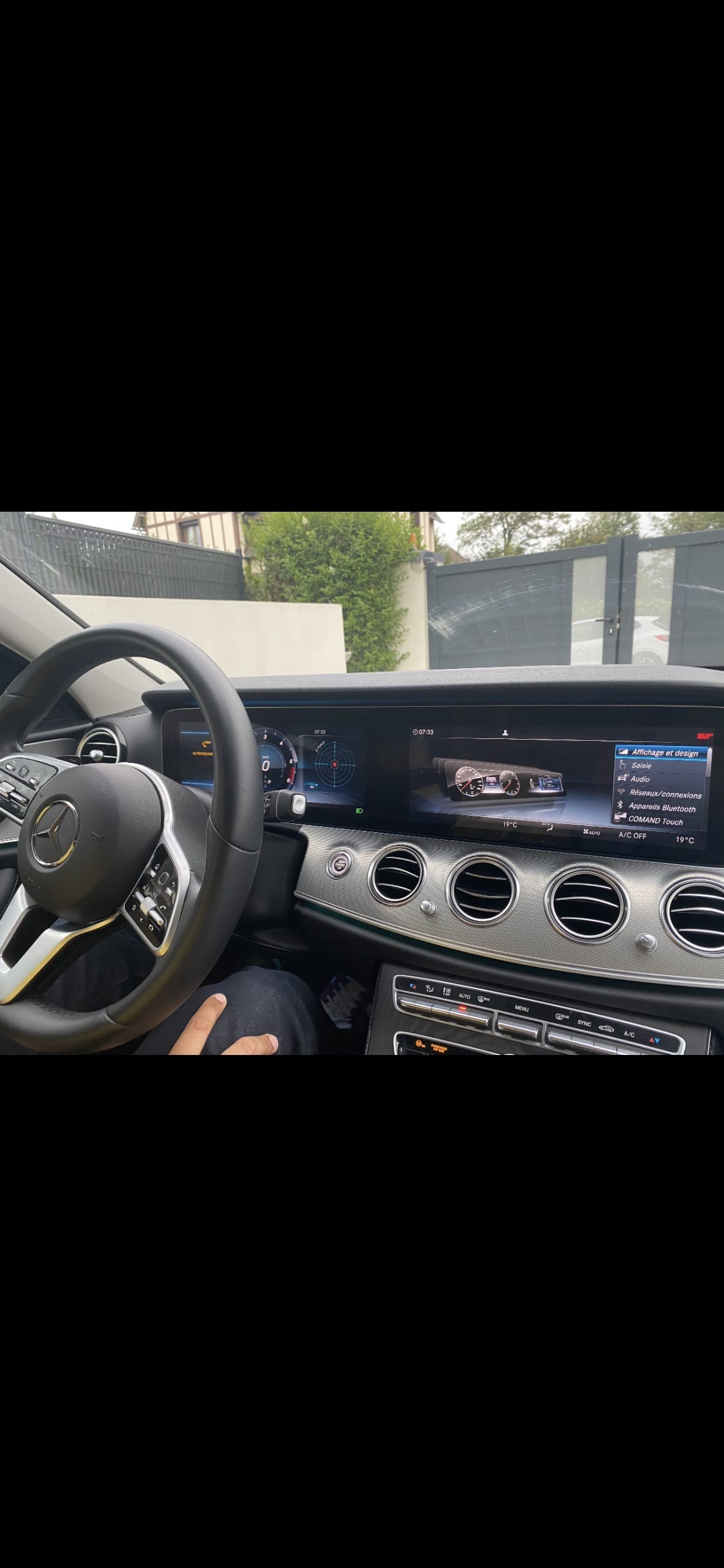 Mercedes-Benz Classe E avec GPS