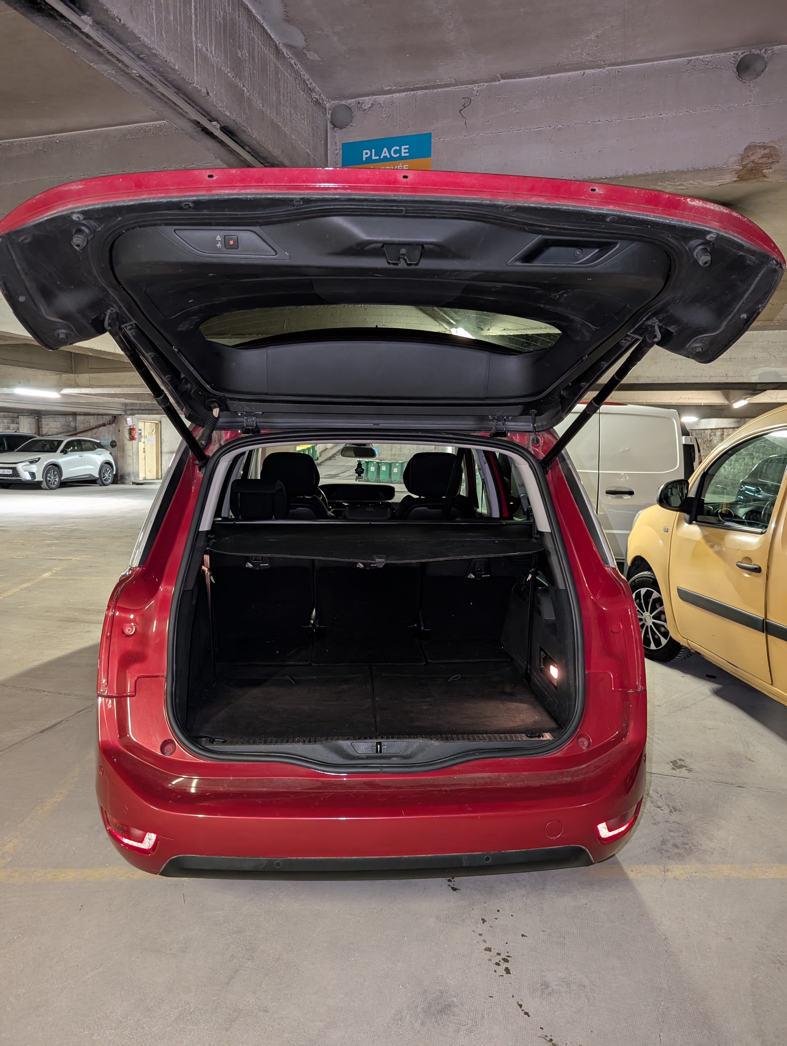 Citroen C4 Grand Picasso avec Pneus neige
