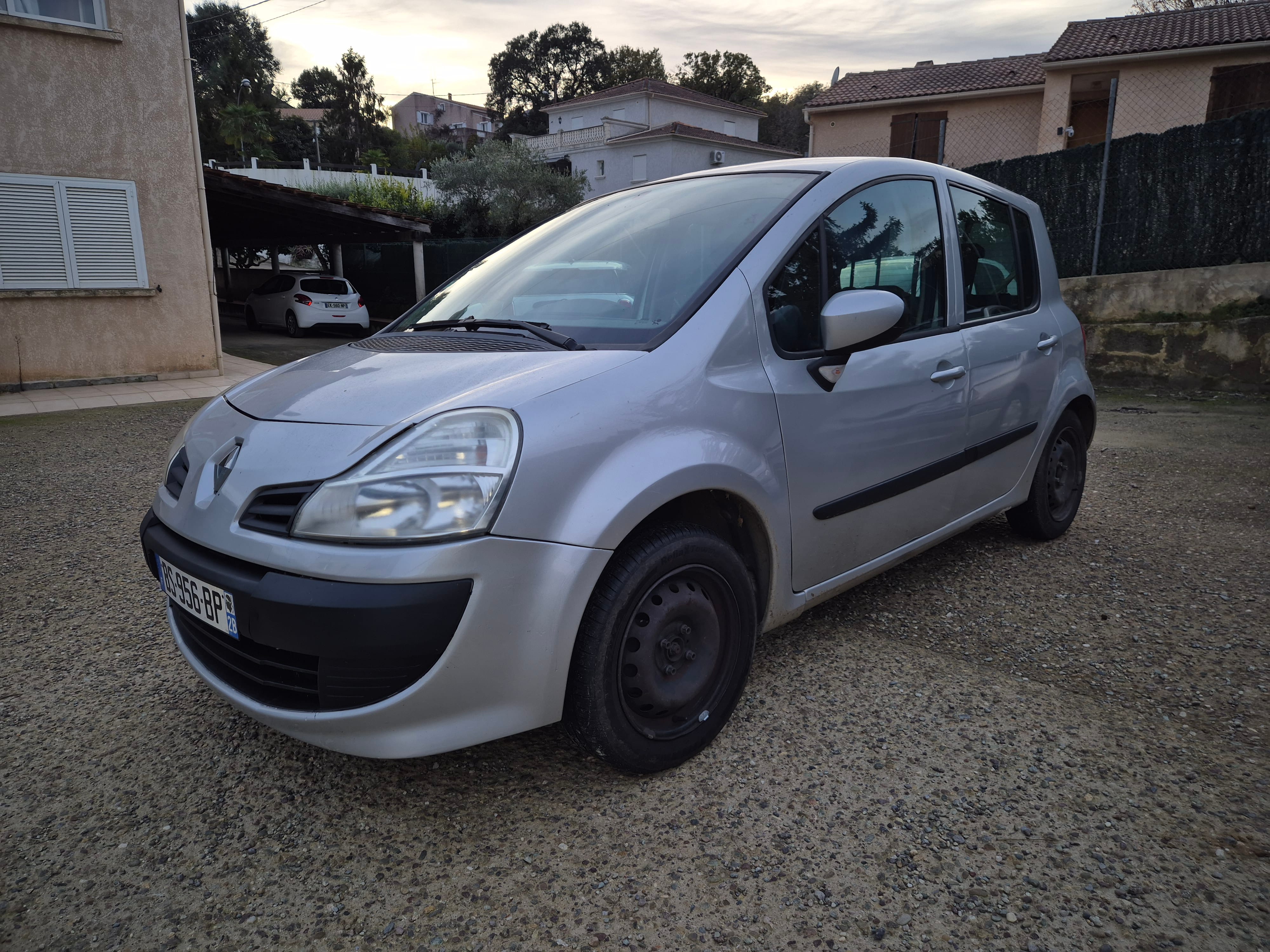 Renault Modus 1.4l, 49L, 2011, Essence 95