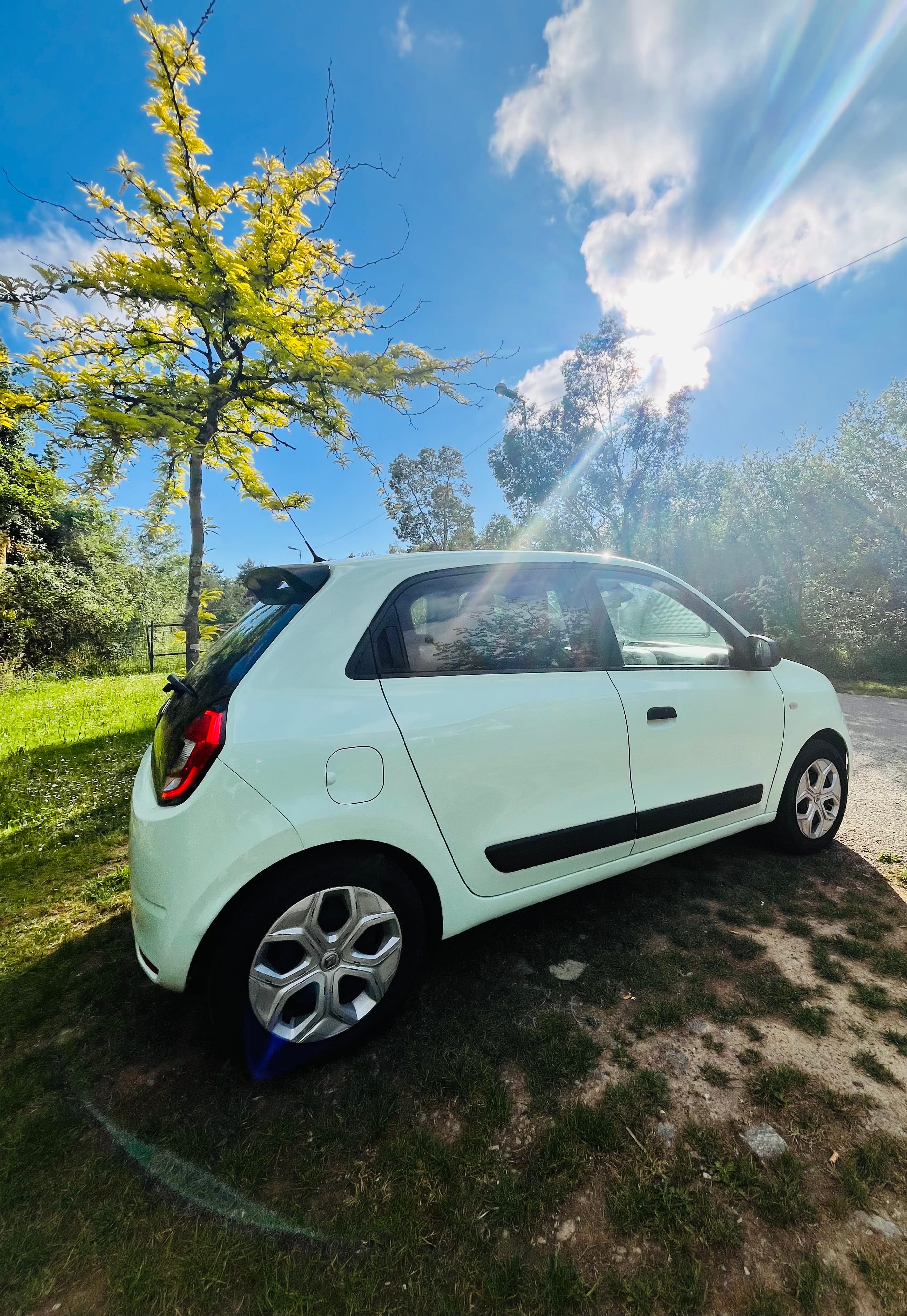 Renault Twingo III with Bluetooth audio