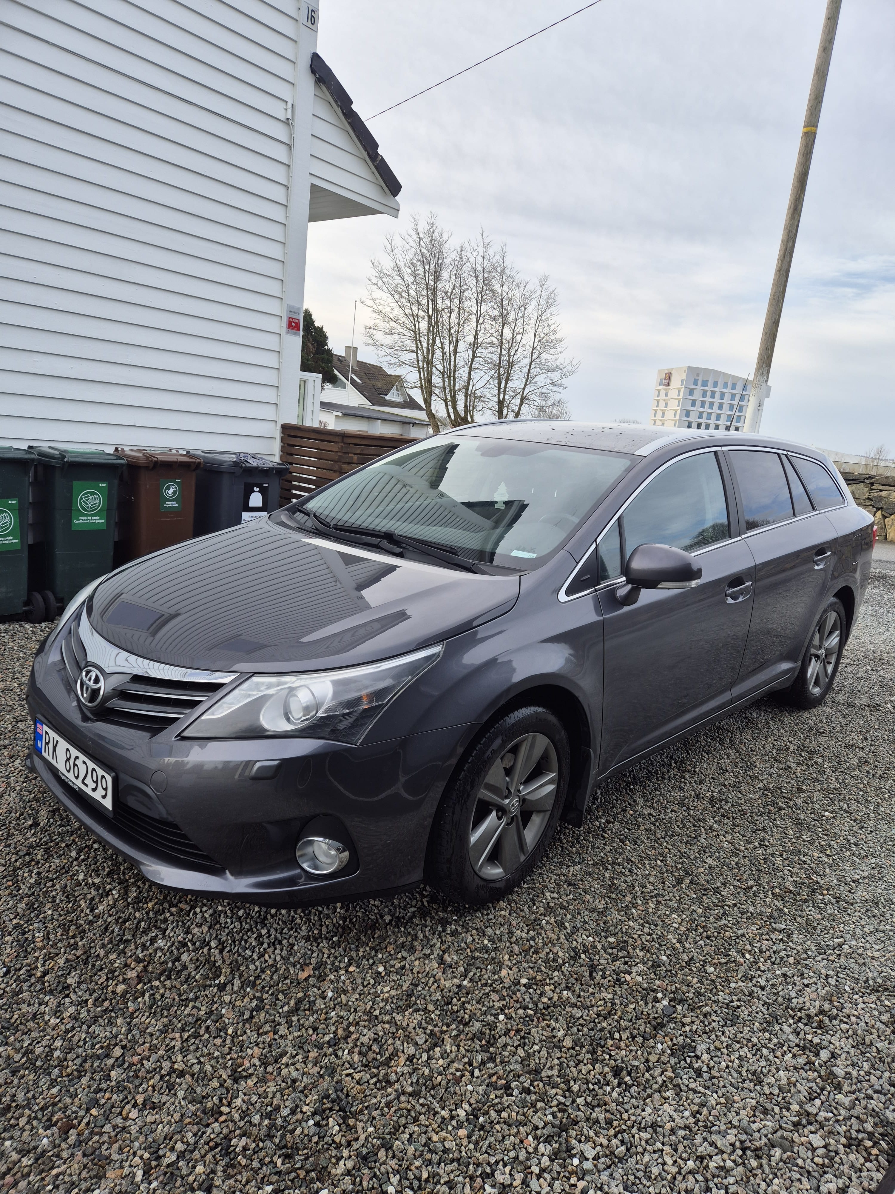 Toyota Avensis, 2015, Blyfri 95, automatisk