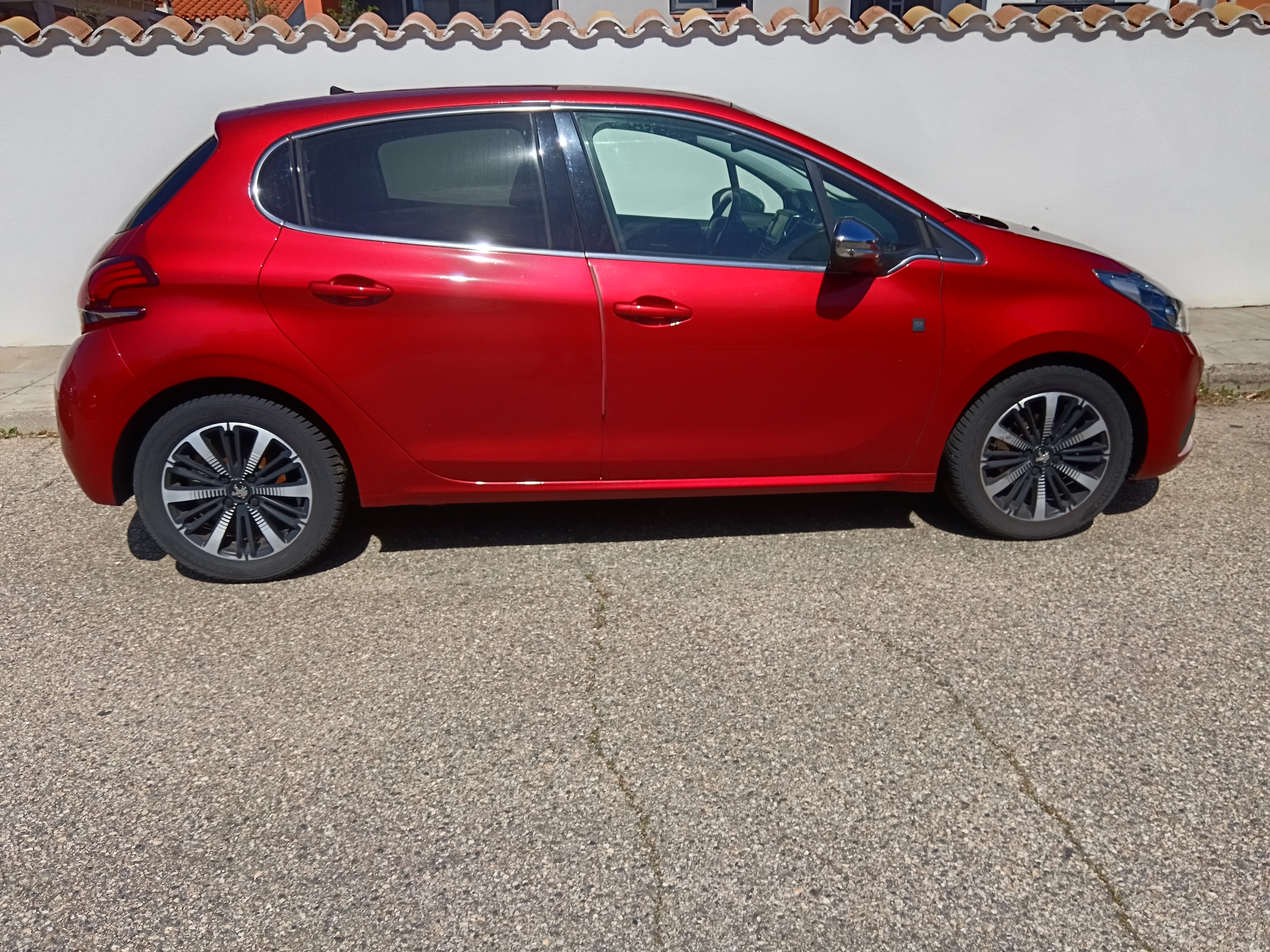Peugeot 208, 2019, Essence 95
