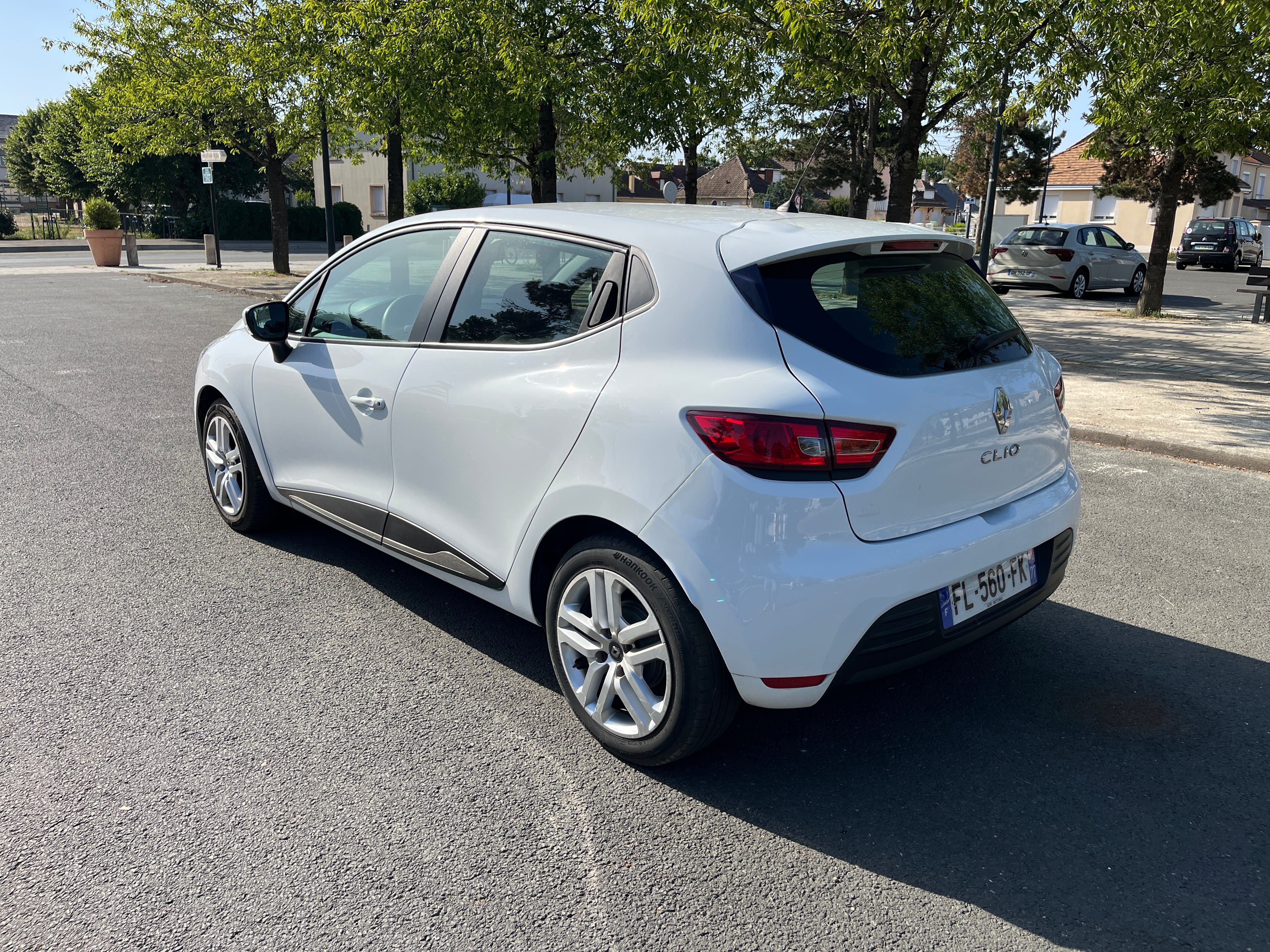 Renault Clio 90 ch avec GPS