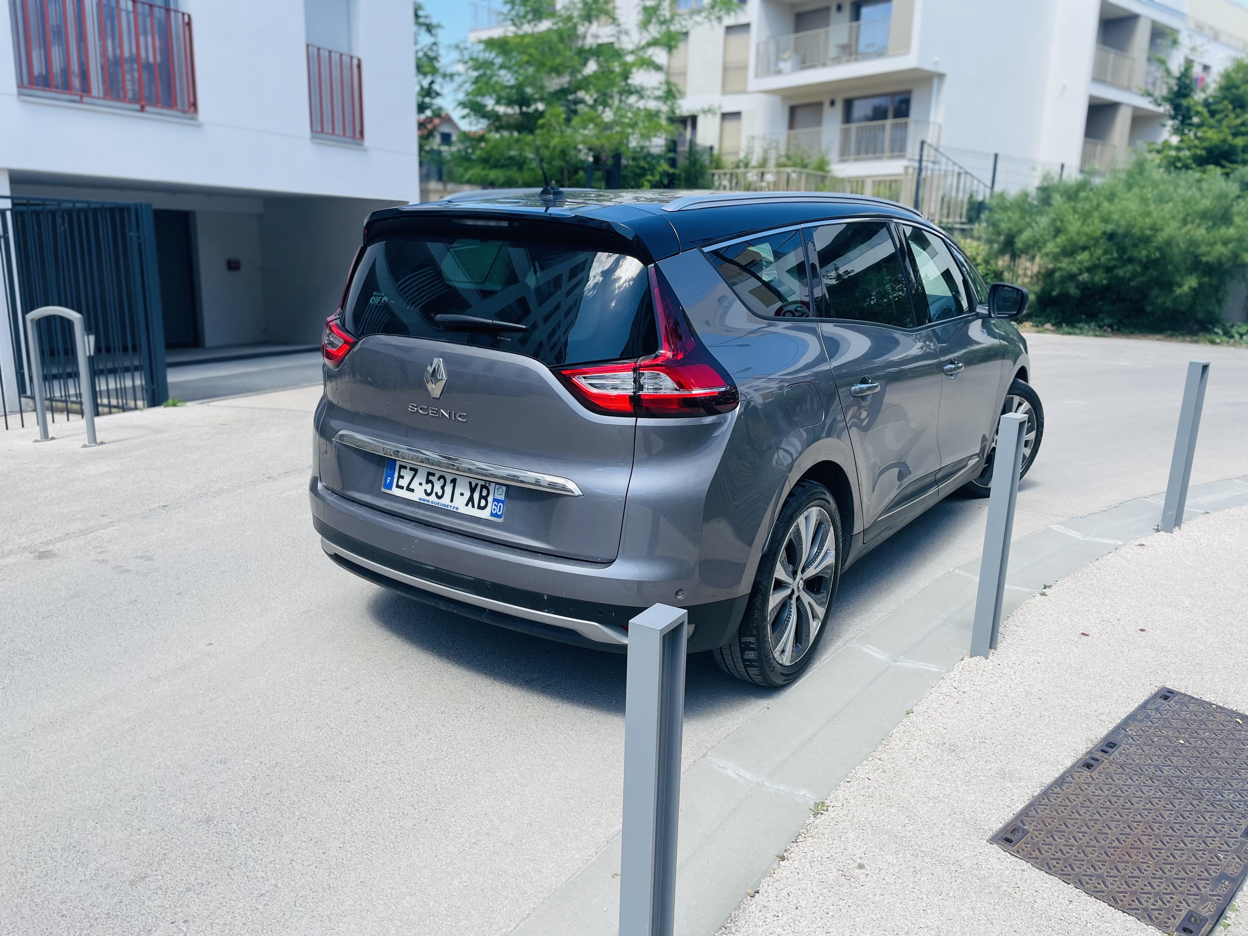 Renault Grand Scenic avec GPS