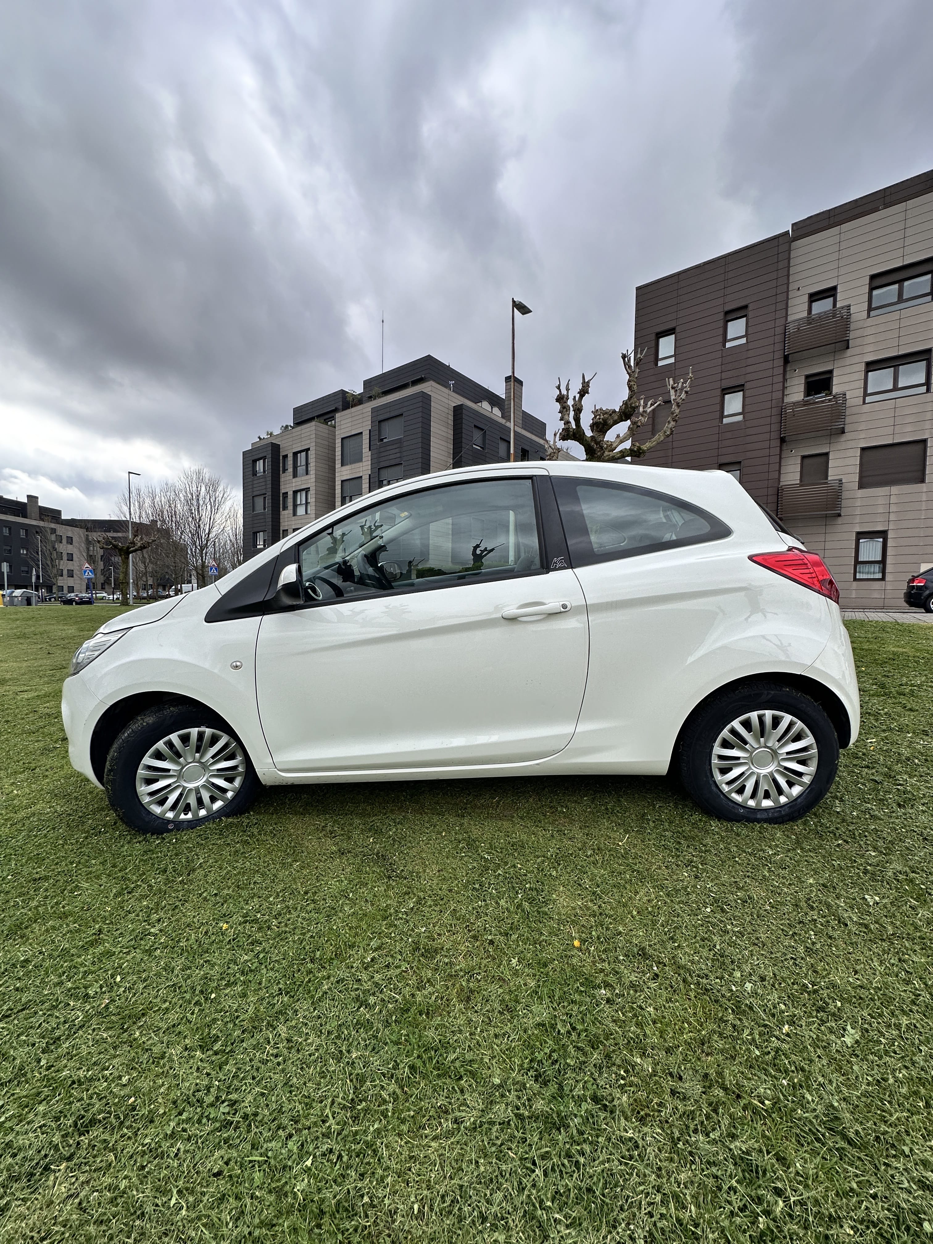Ford Ka 1.200c.c ecoboost mit Klimaanlage