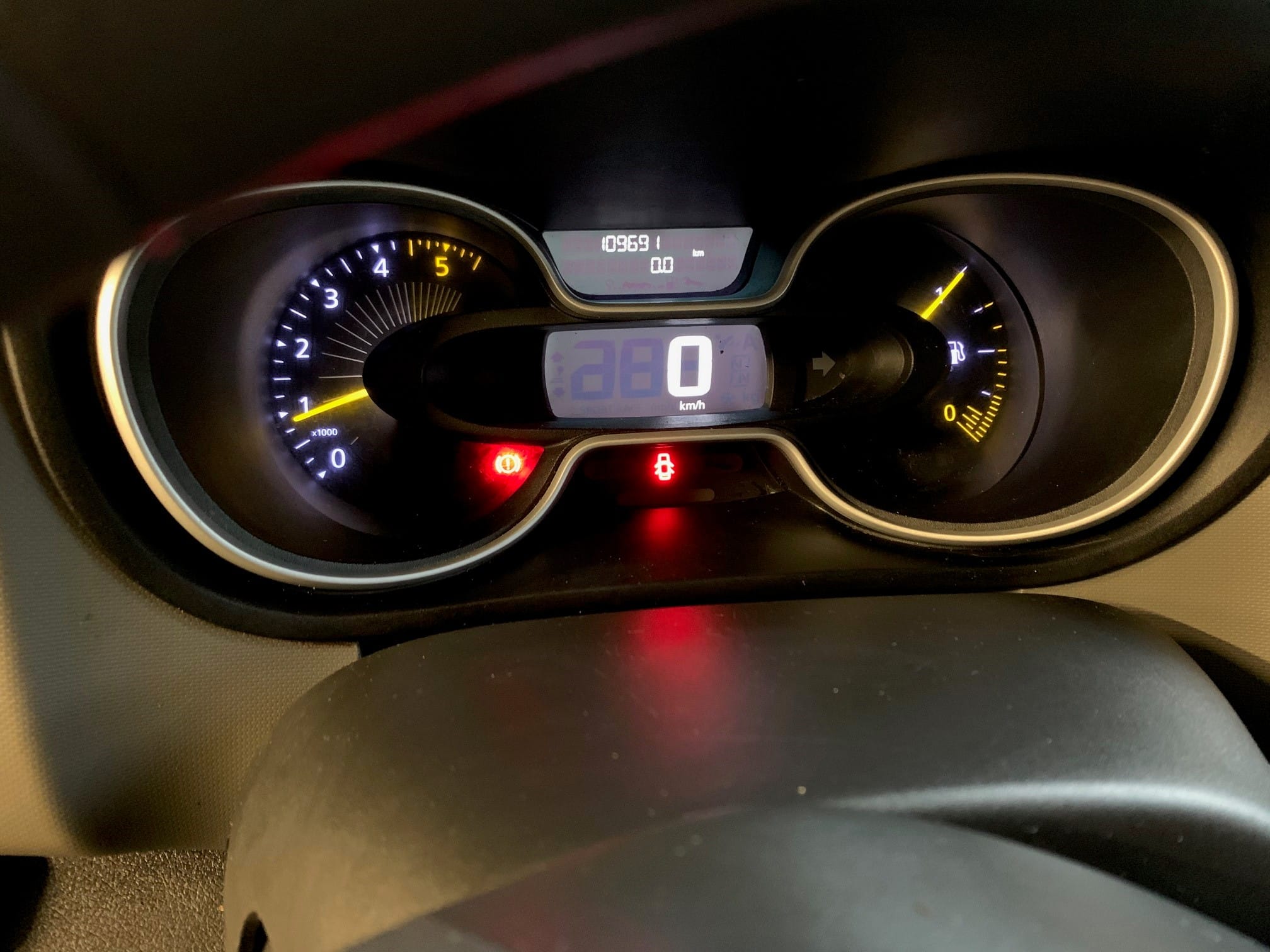 Renault Trafic 6m3 DCI 90cv Clim-Bluetooth-USB-Radar recul