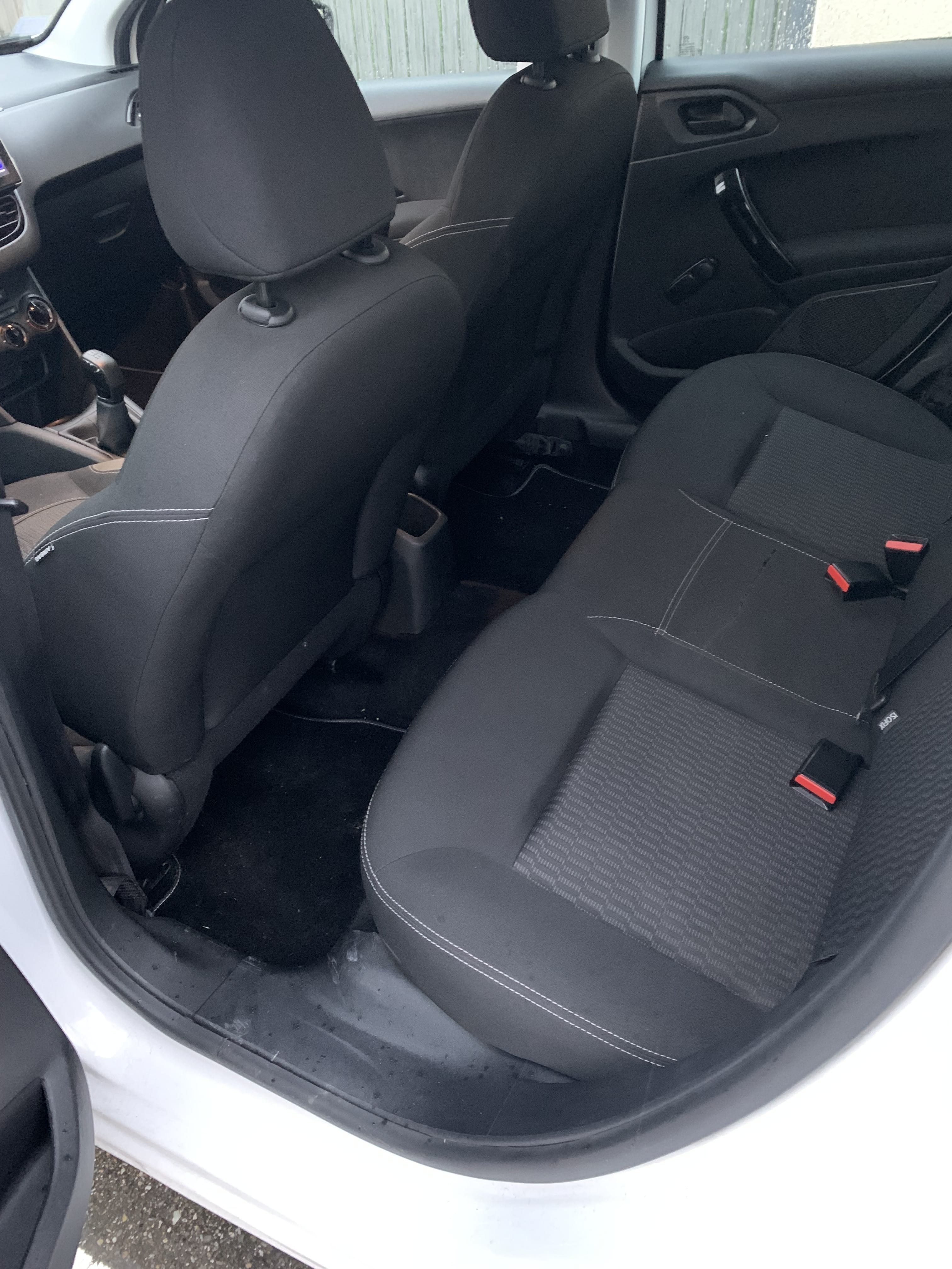 Peugeot 208 avec Android Auto