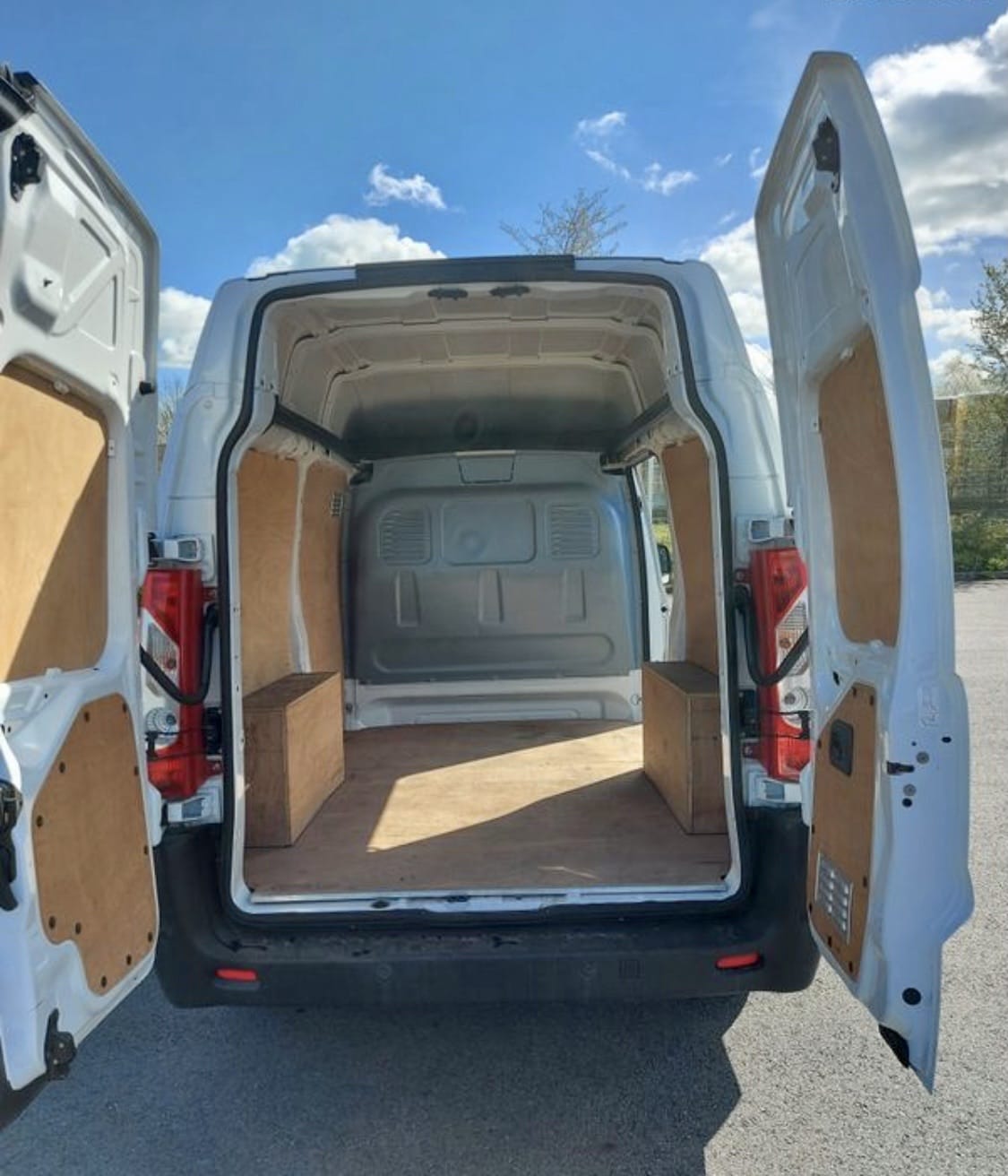 Citroen Jumpy 7m³ avec Audio Bluetooth