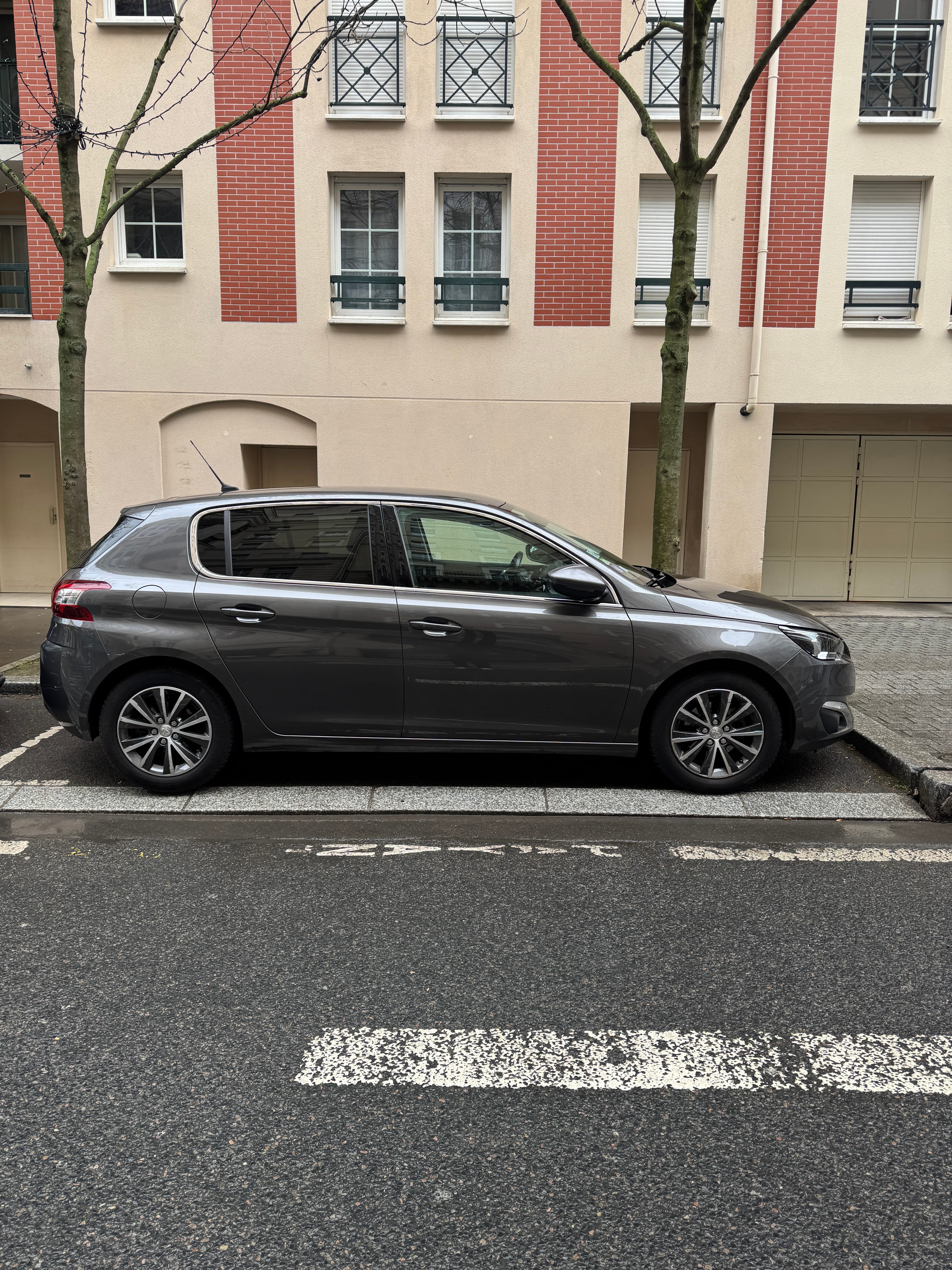 Peugeot 308 avec Climatisation