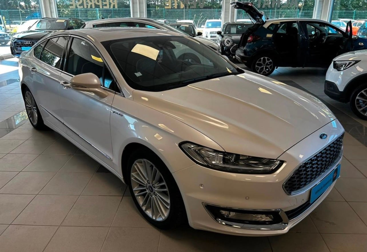 Ford Mondeo, 2018, Essence 95 / Électrique (hybride), automatique