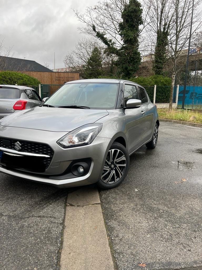 Suzuki Swift, 2023, Essence 95, automatique