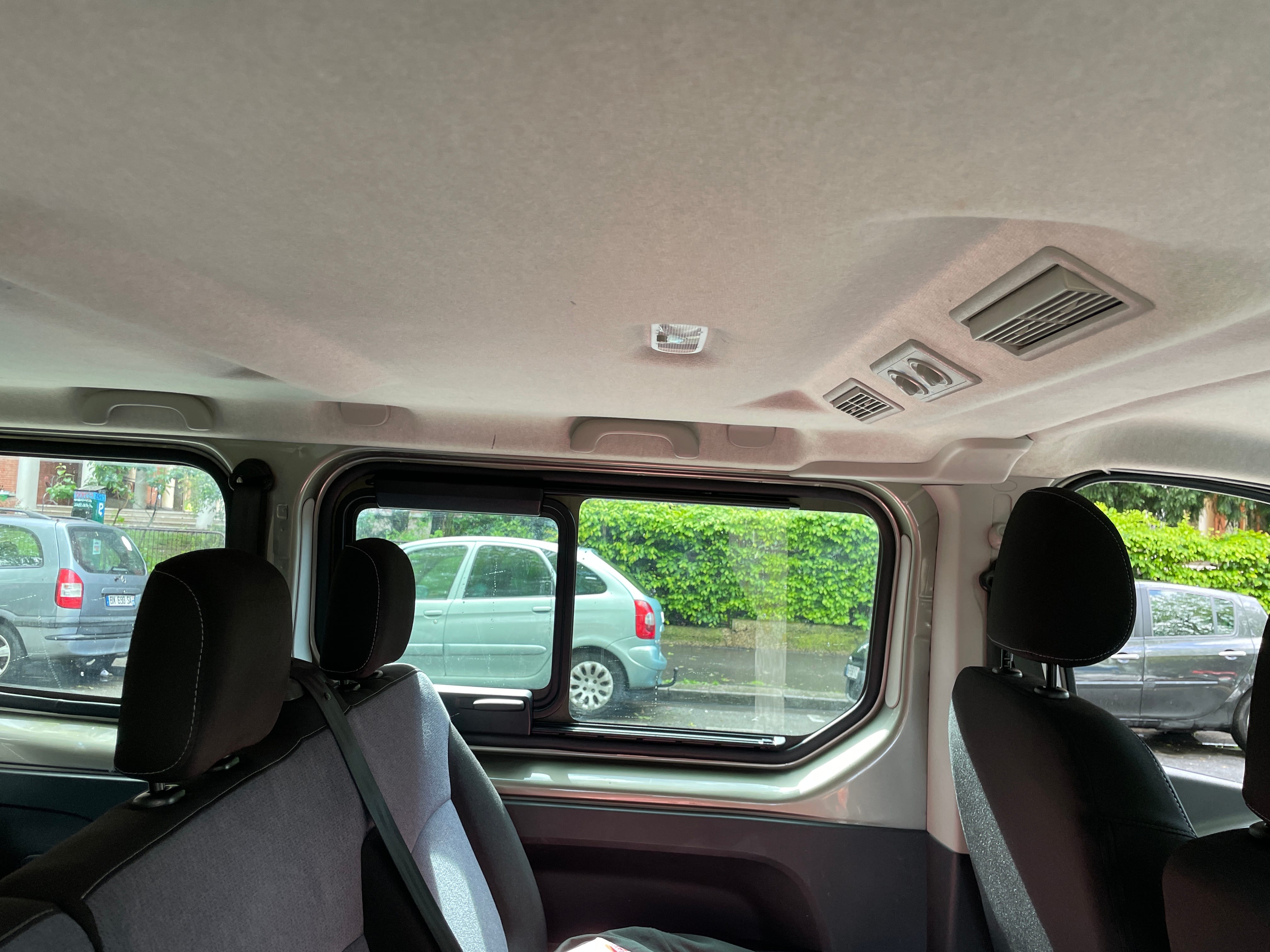 Opel Vivaro Combi avec Audio Bluetooth