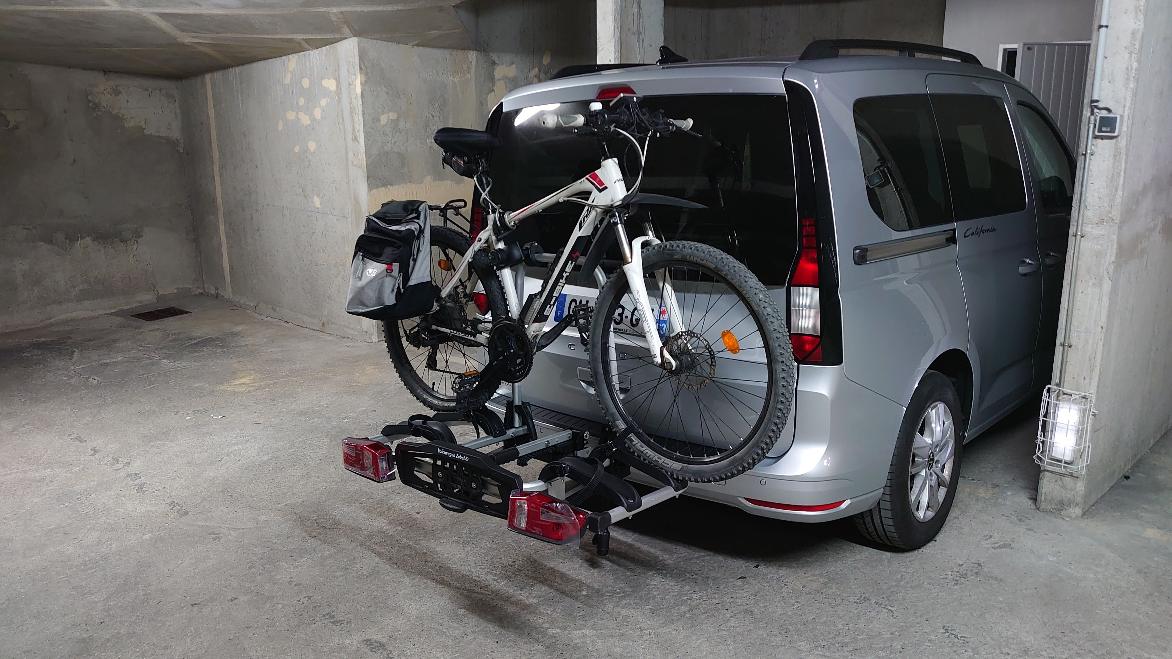 Volkswagen Caddy Van 1.9 TDI avec Apple CarPlay