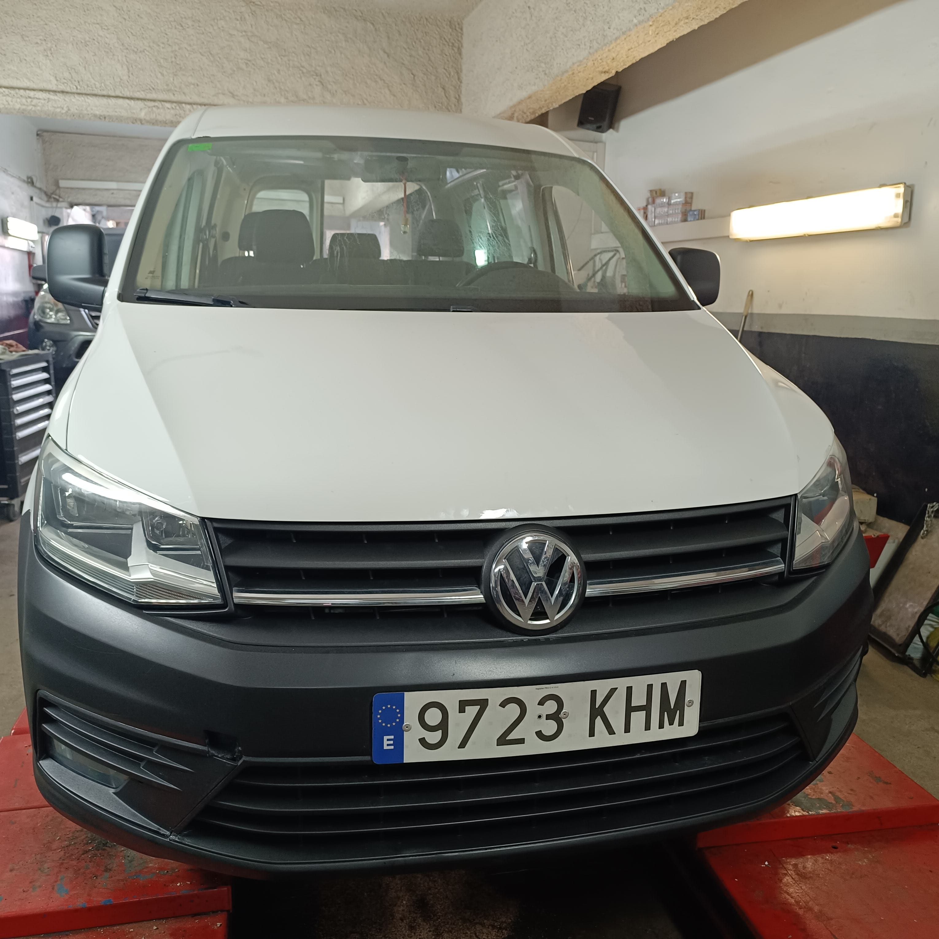 Volkswagen Caddy Combi 5 plazas, 2018, Gasolina 95