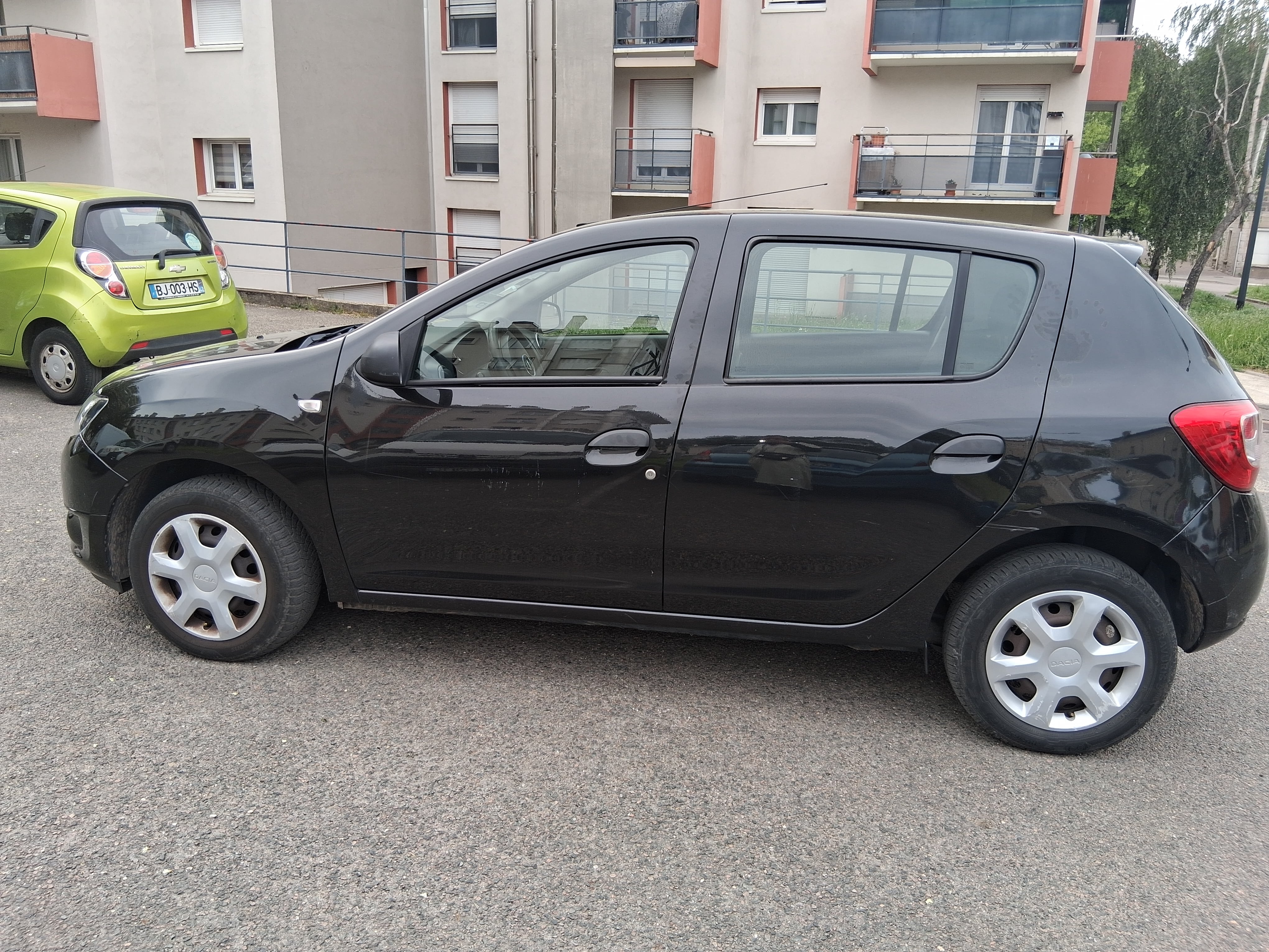 Dacia Sandero 1.2 16v avec Climatisation