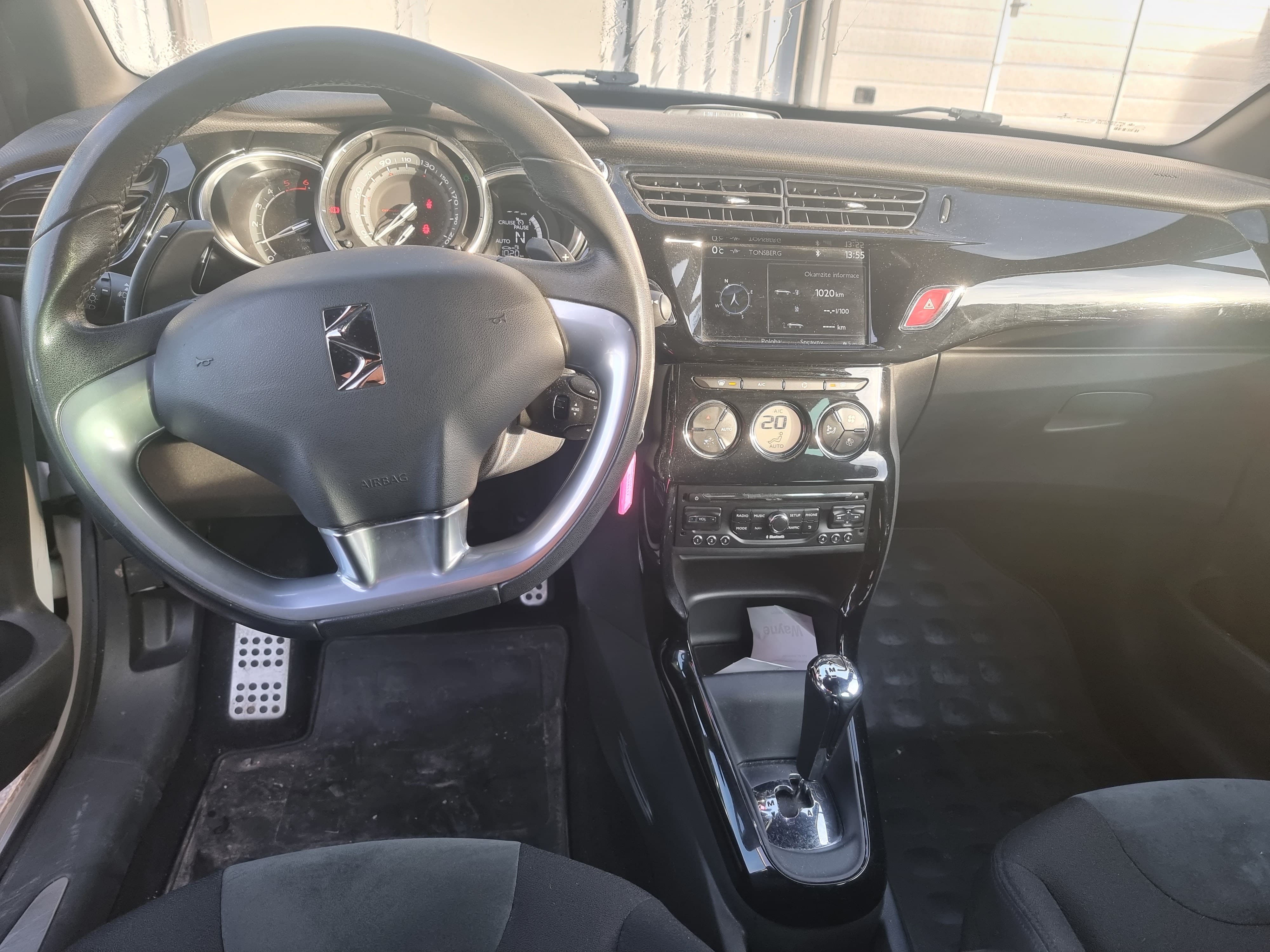 Citroen DS3 Convertible med Vinterdekk