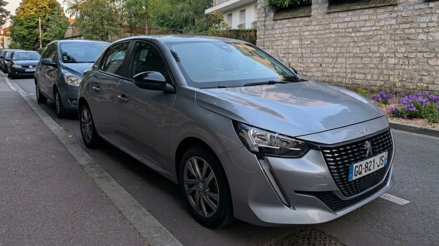 Peugeot 208 avec Climatisation