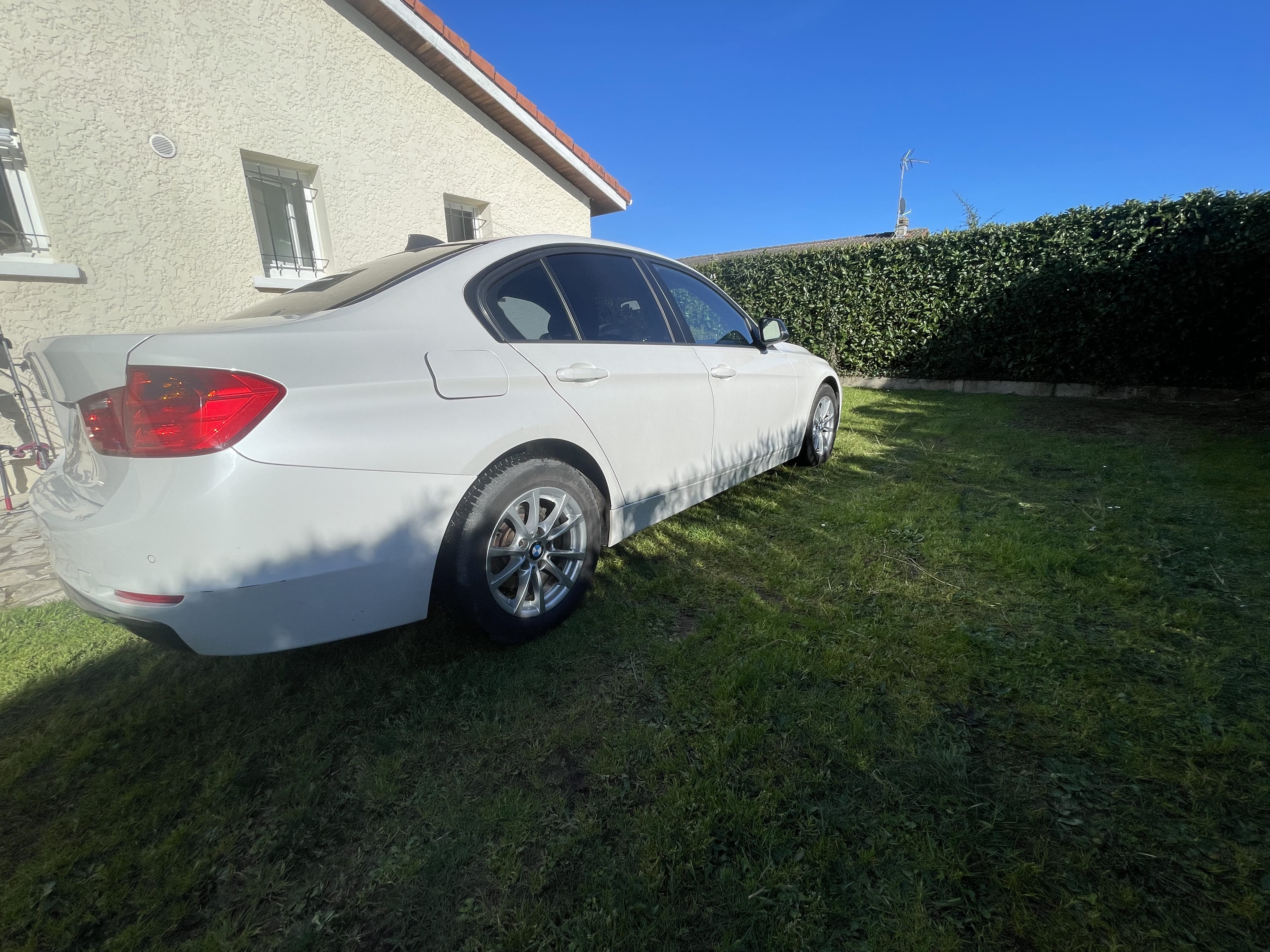 BMW Série 3 avec Entrée audio / iPod