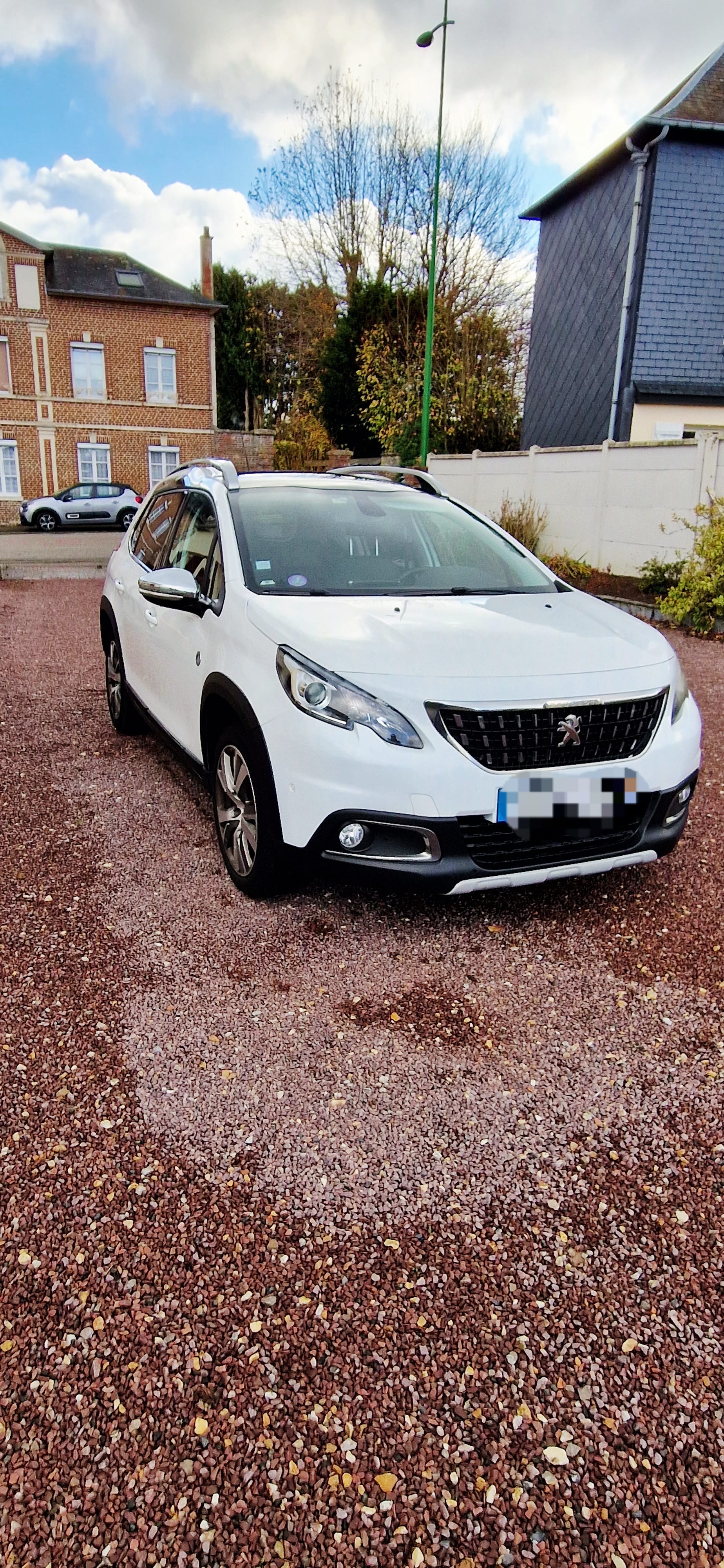 Peugeot 2008, 2016, Essence 95