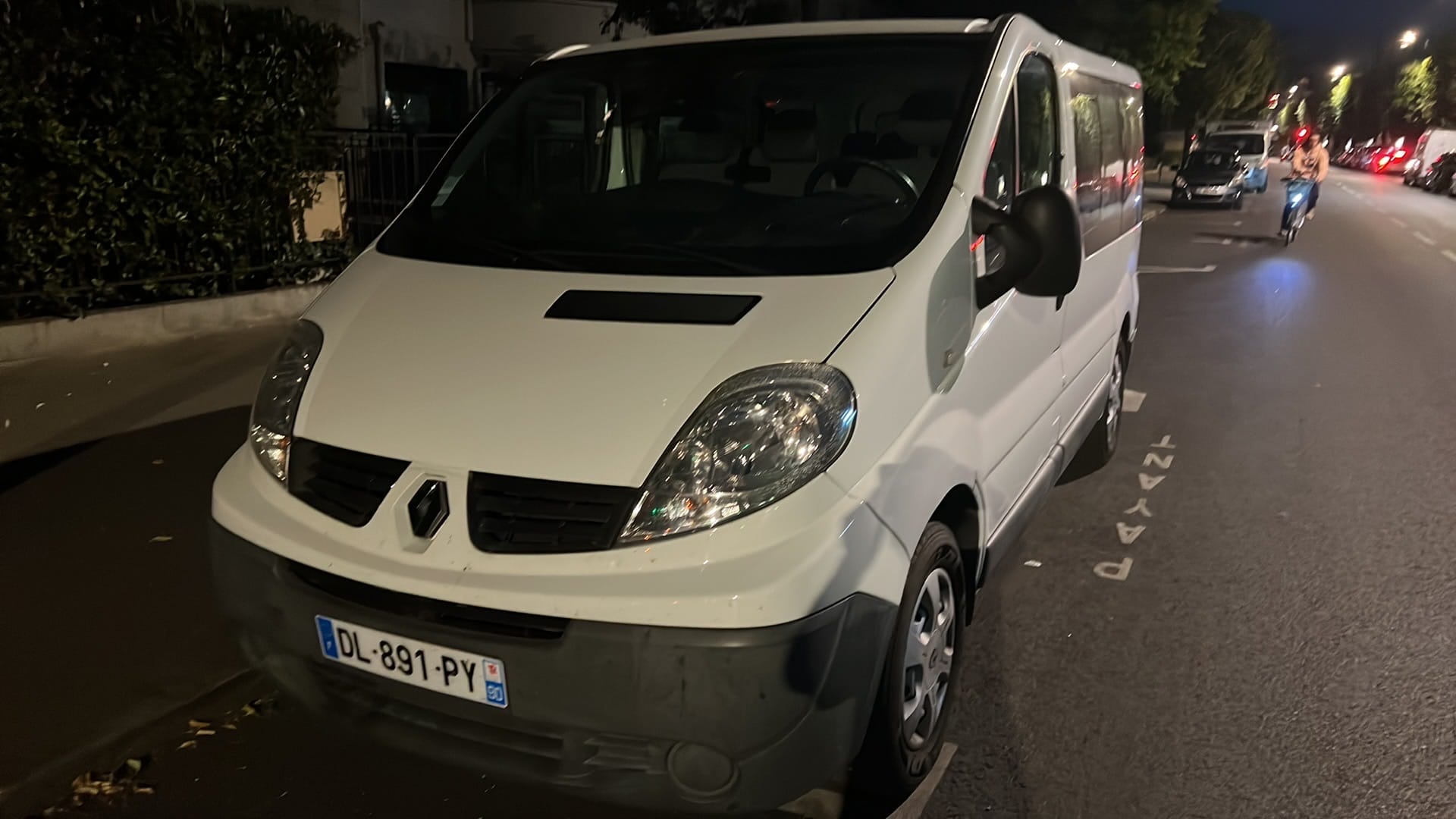 Renault Trafic Passenger ( a coté Rer A), 2014, Diesel, 9 places et plus