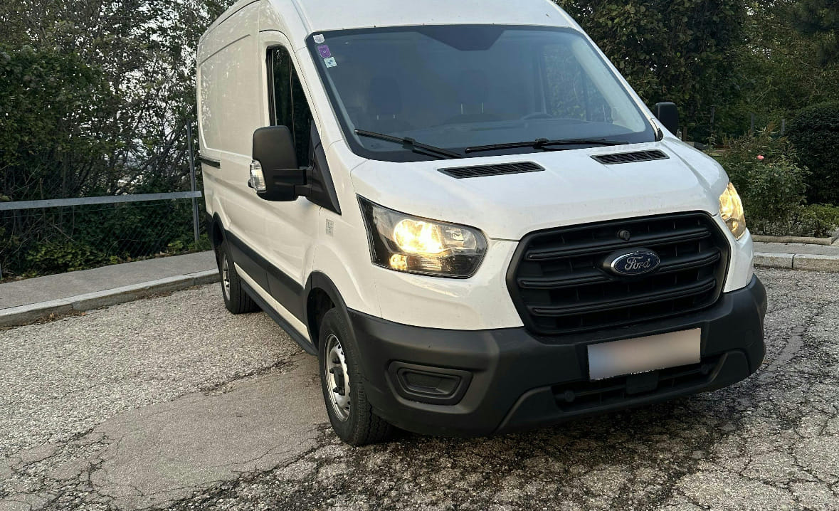 Ford Transit 150 mit Klimaanlage