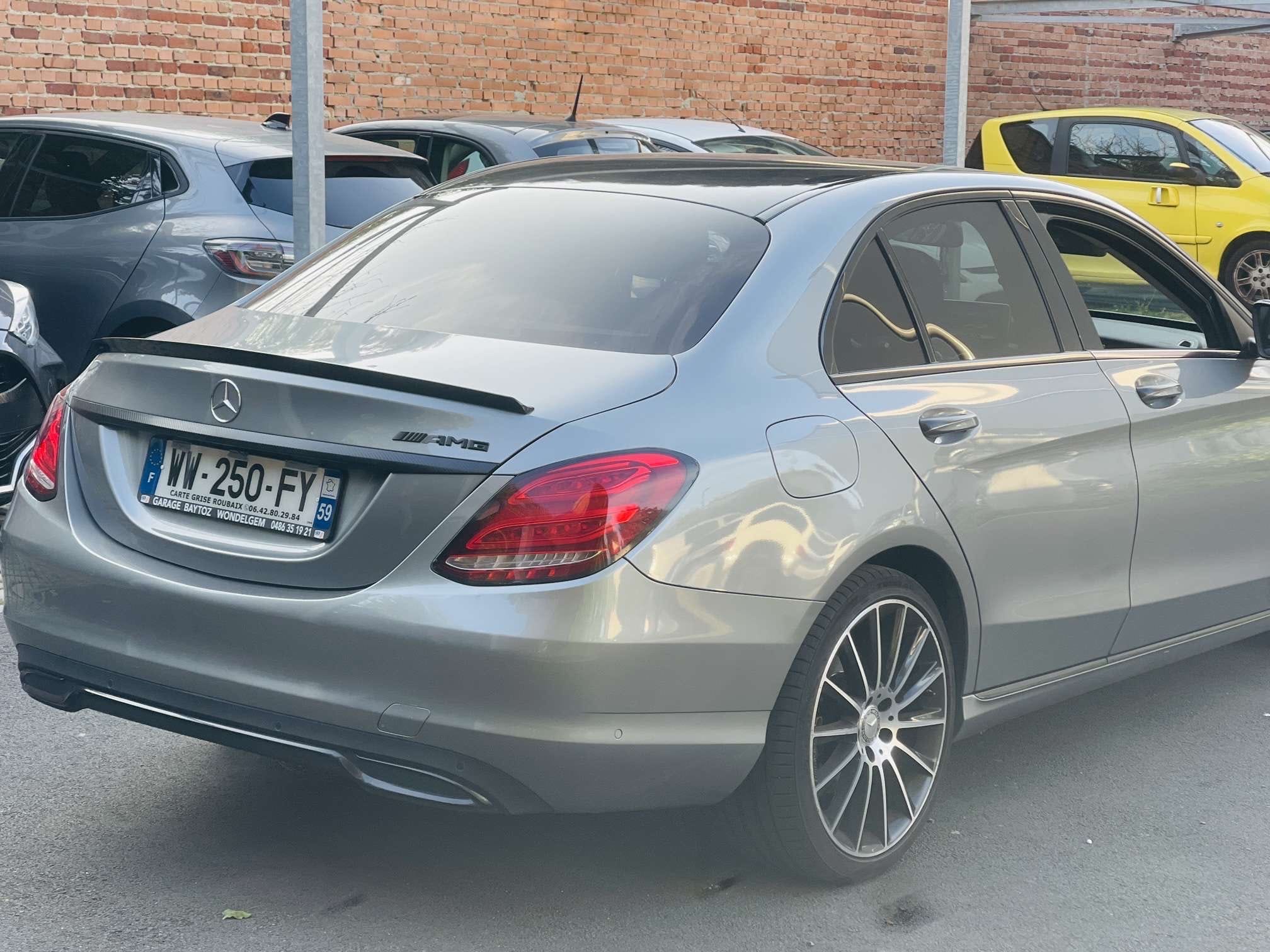 Mercedes-Benz Classe C avec GPS