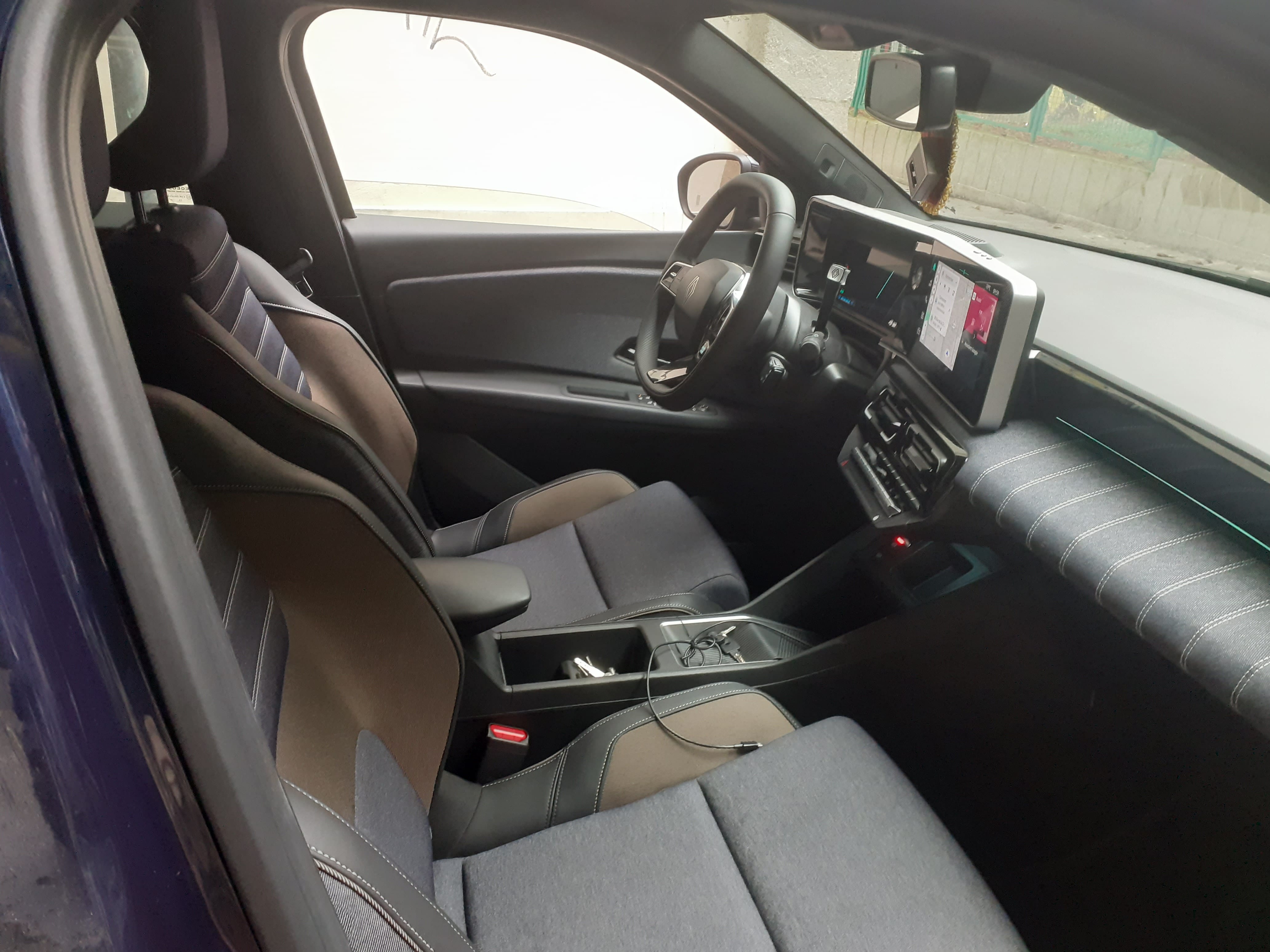 Renault 5 E-Tech avec GPS