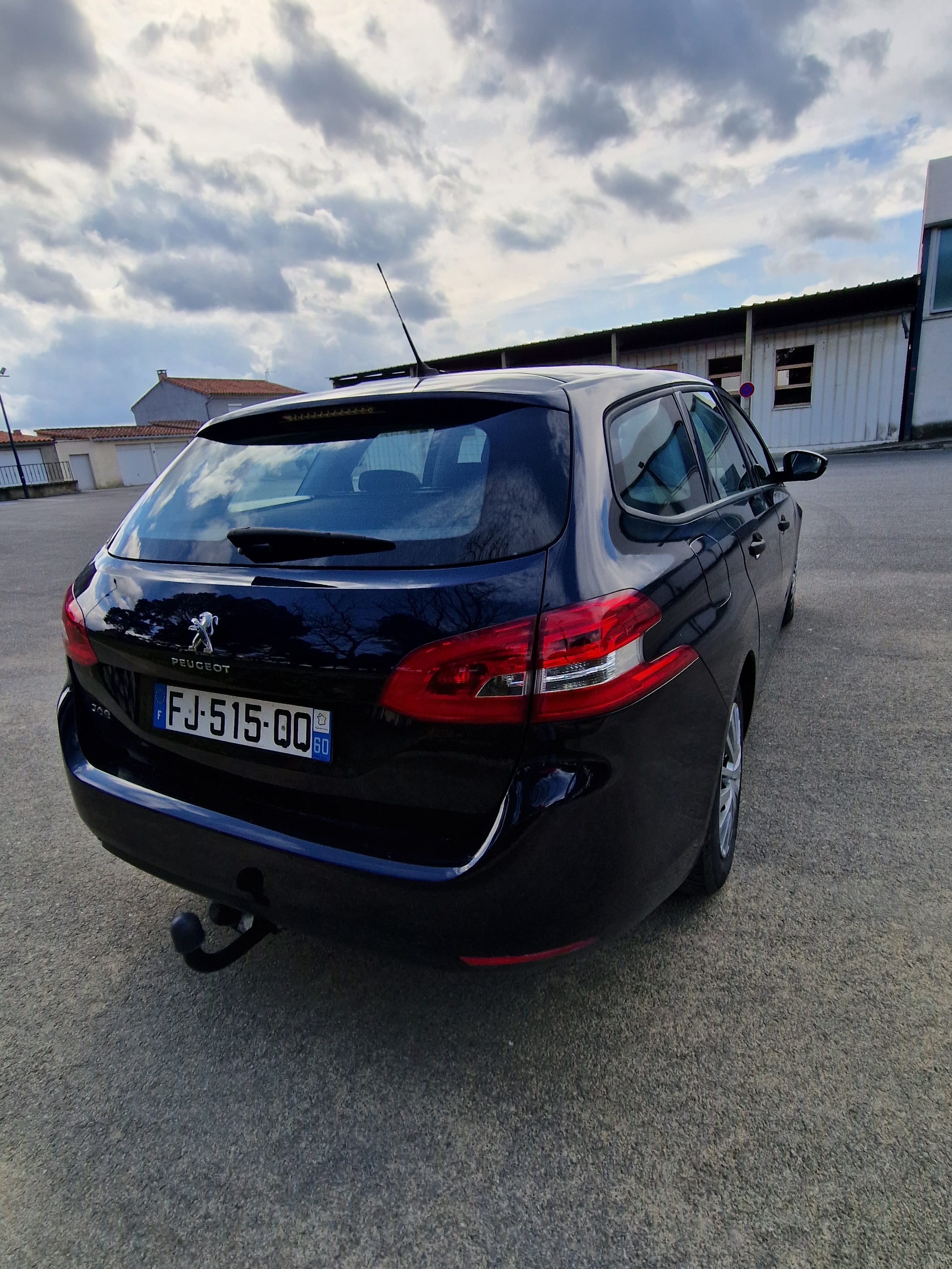 Peugeot 308 SW avec Siège bébé