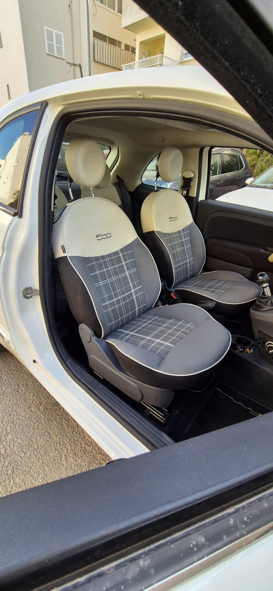 Fiat 500 con Entrada de Audio/iPod