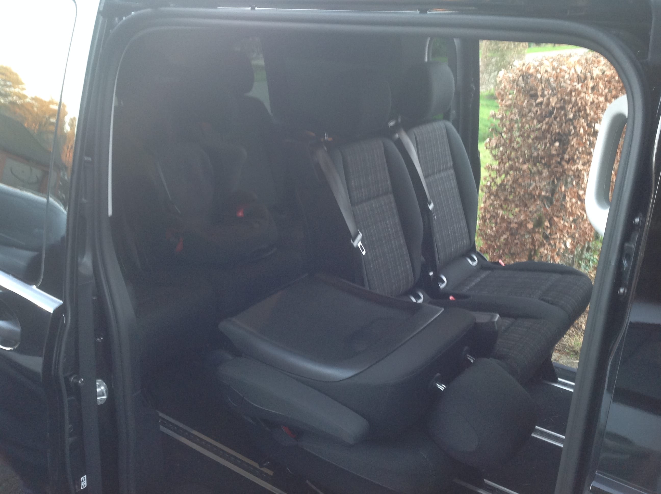 Mercedes Vito met Dissel