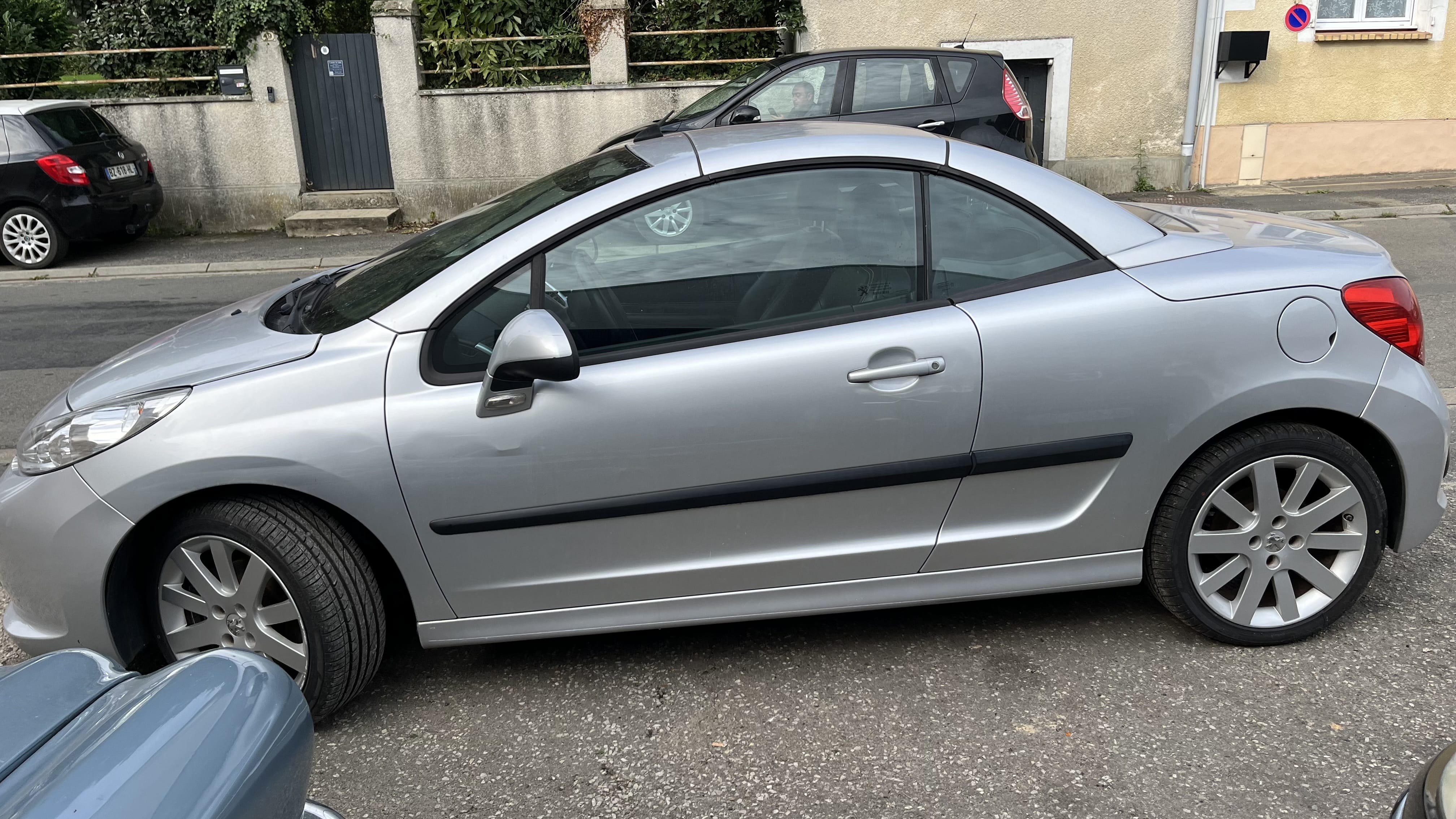 Peugeot 207 CC avec Climatisation