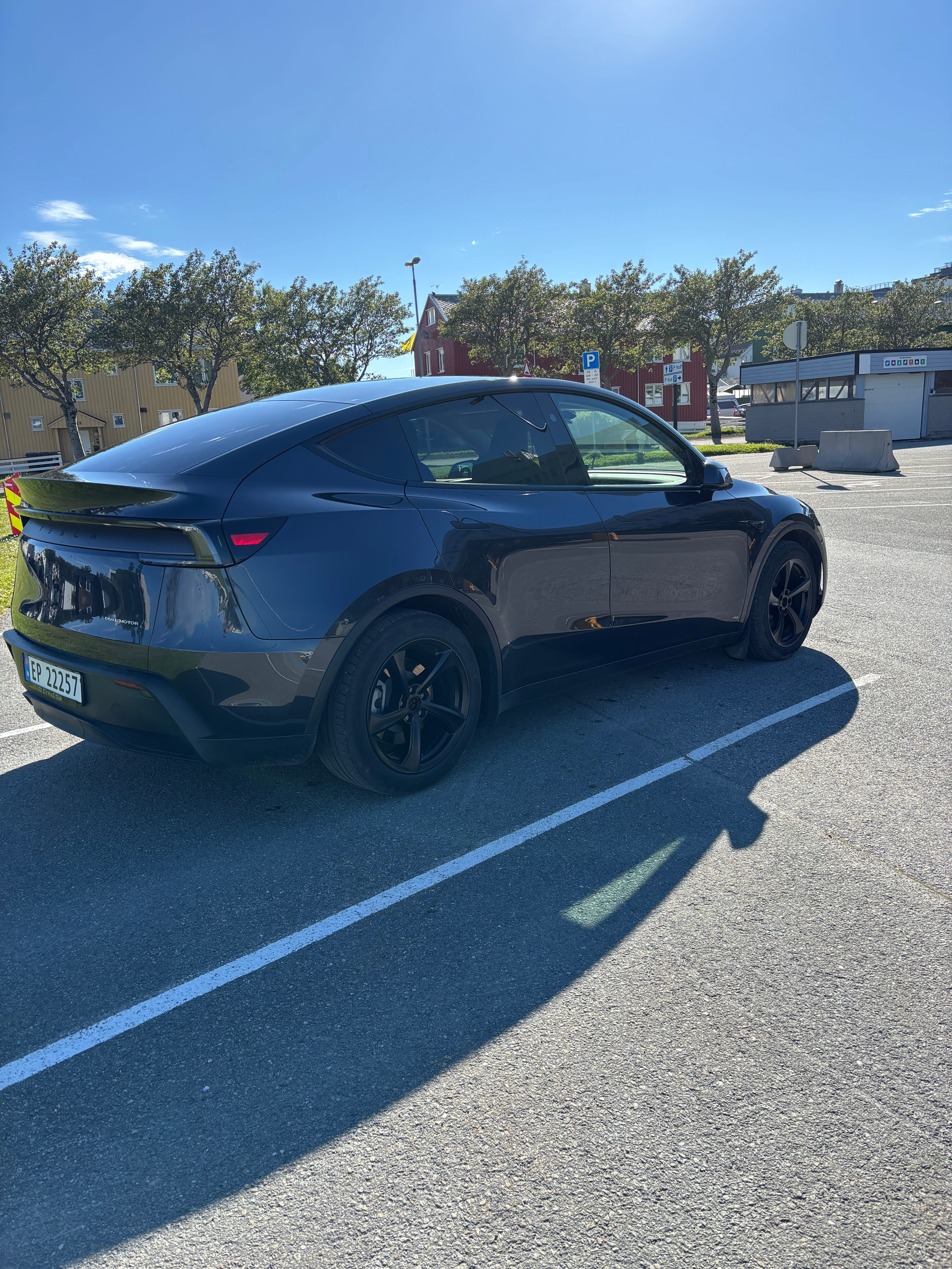 Tesla Model Y Long Range med Ryggekamera