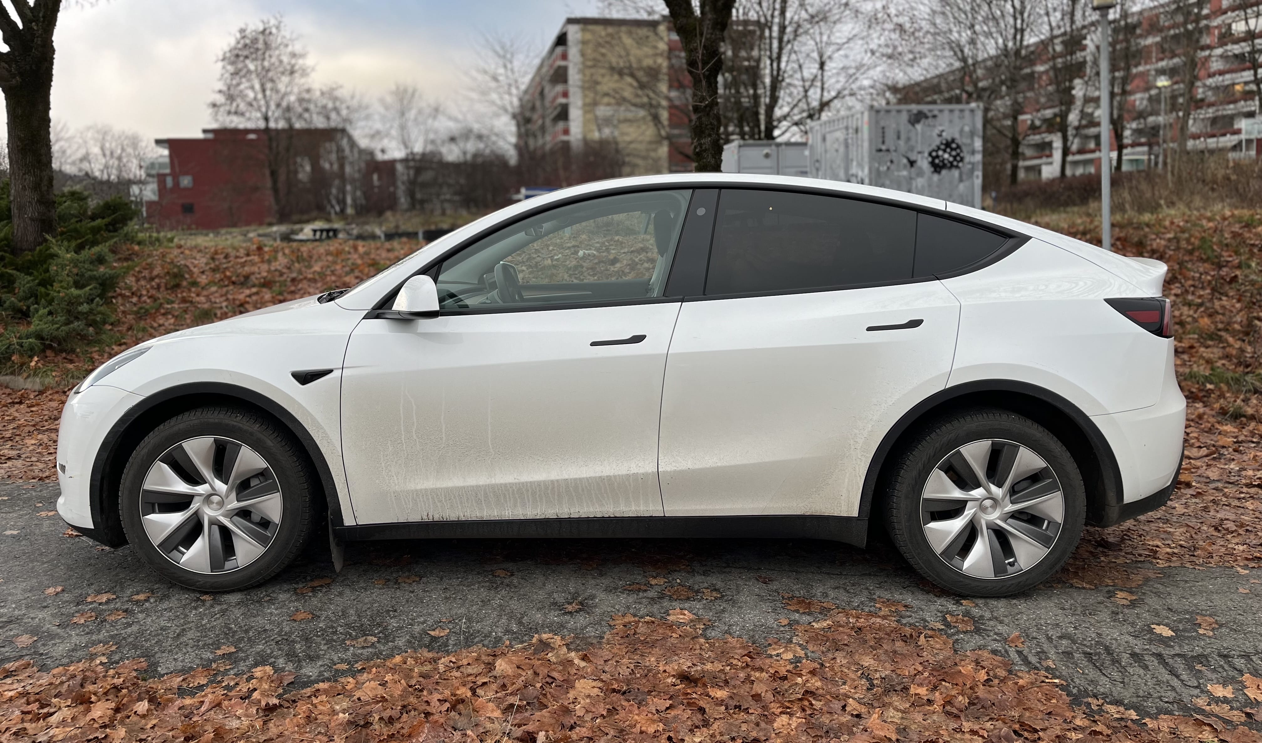 Tesla Model Y Long Range med Aircondition