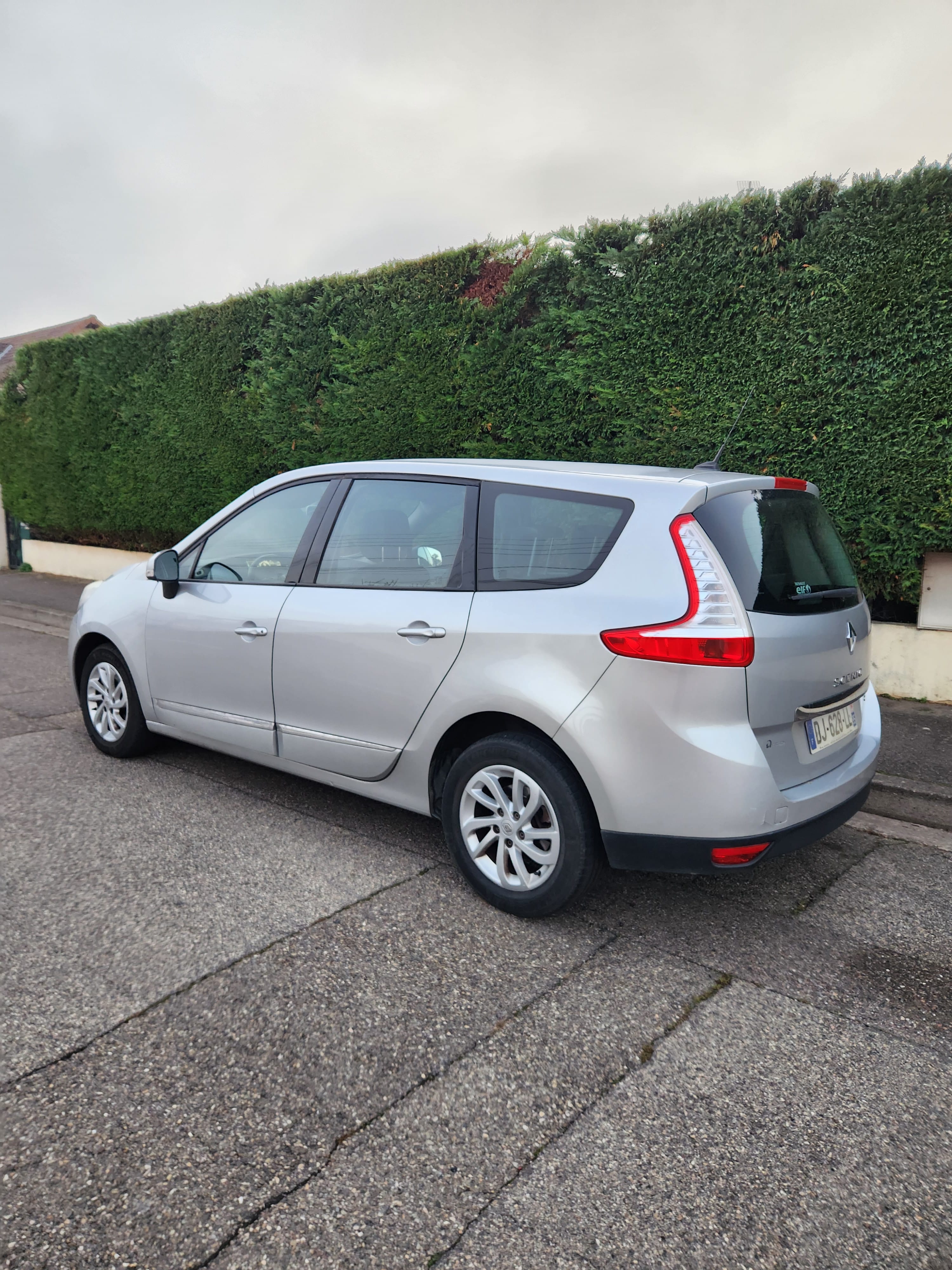 Renault Scenic avec Climatisation