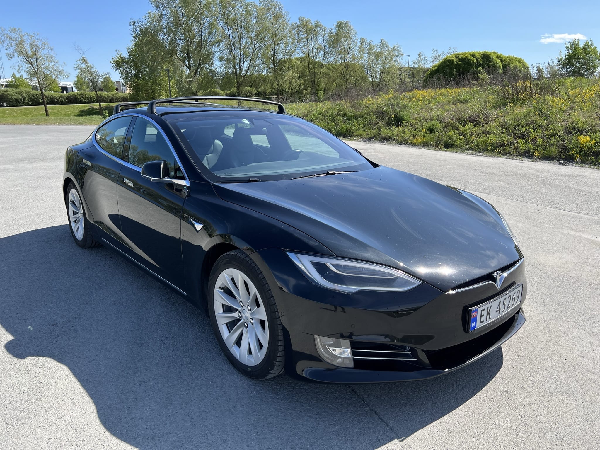 Tesla Model S 100D med Cruisekontroll