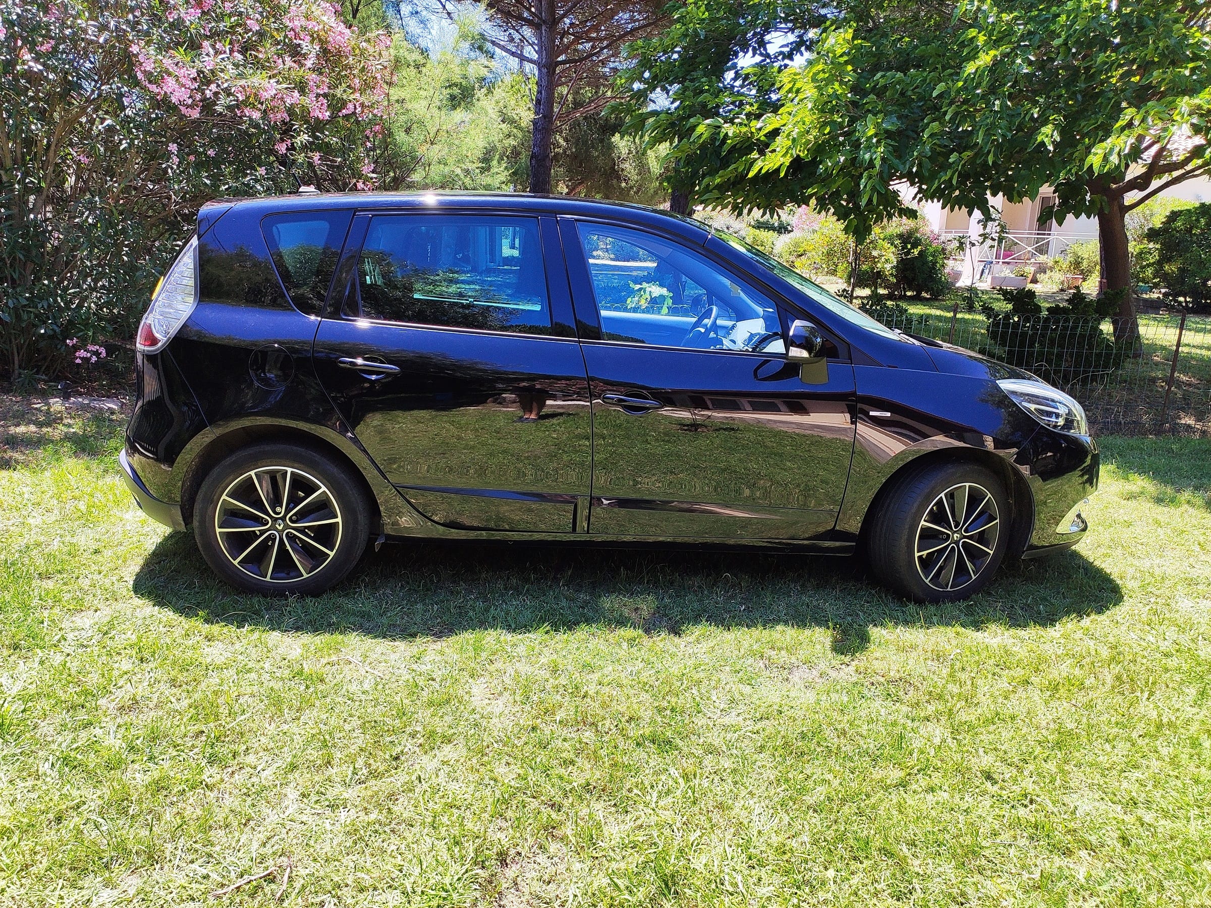 Renault Scenic 1.6 DCI avec Climatisation