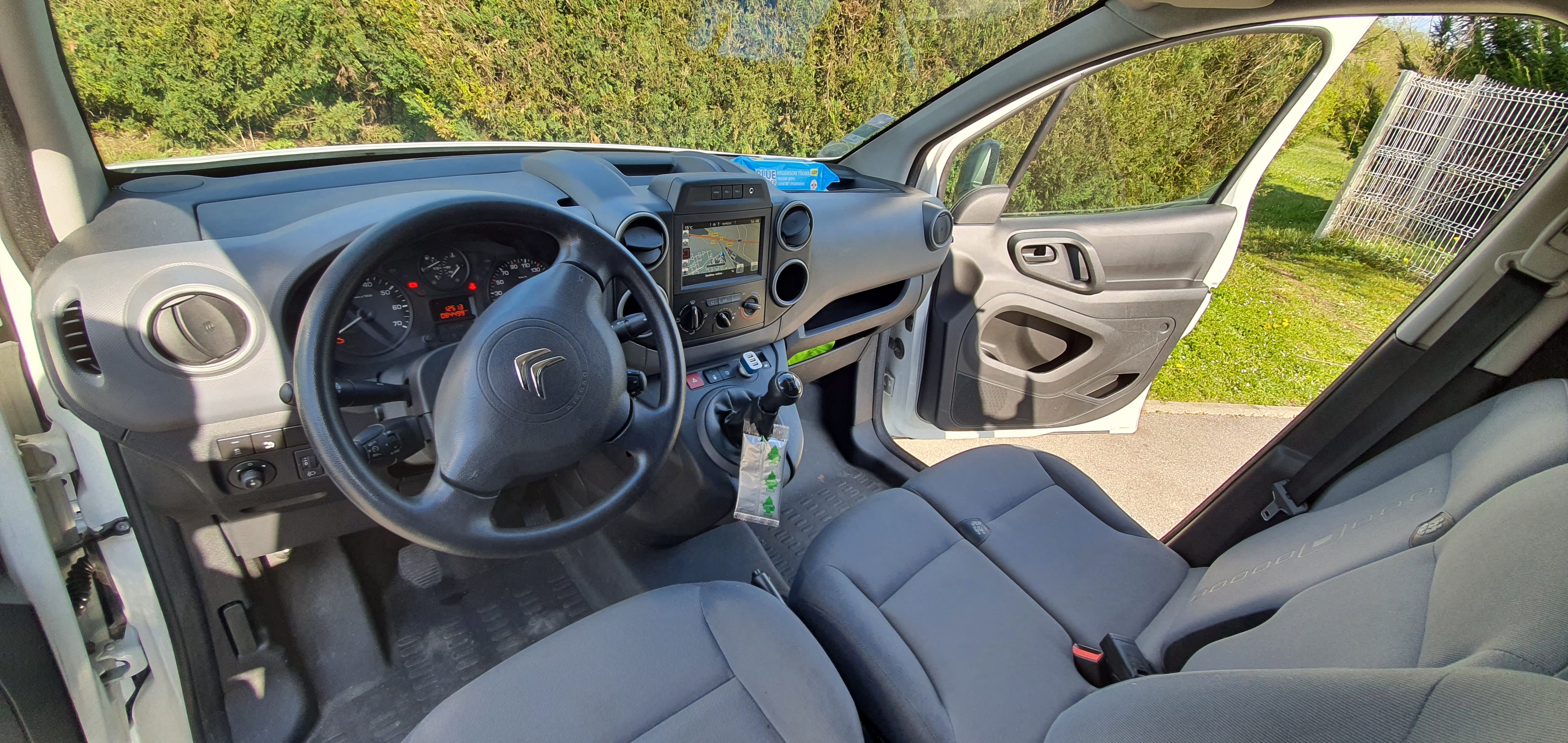 Citroen Berlingo 1.6 Hdi 75ch DY-398-XF avec Régulateur de vitesse