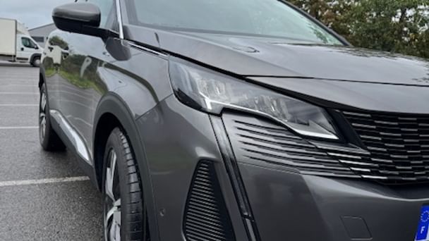 Peugeot 3008, 2021, Essence 95 / Électrique (hybride), automatique