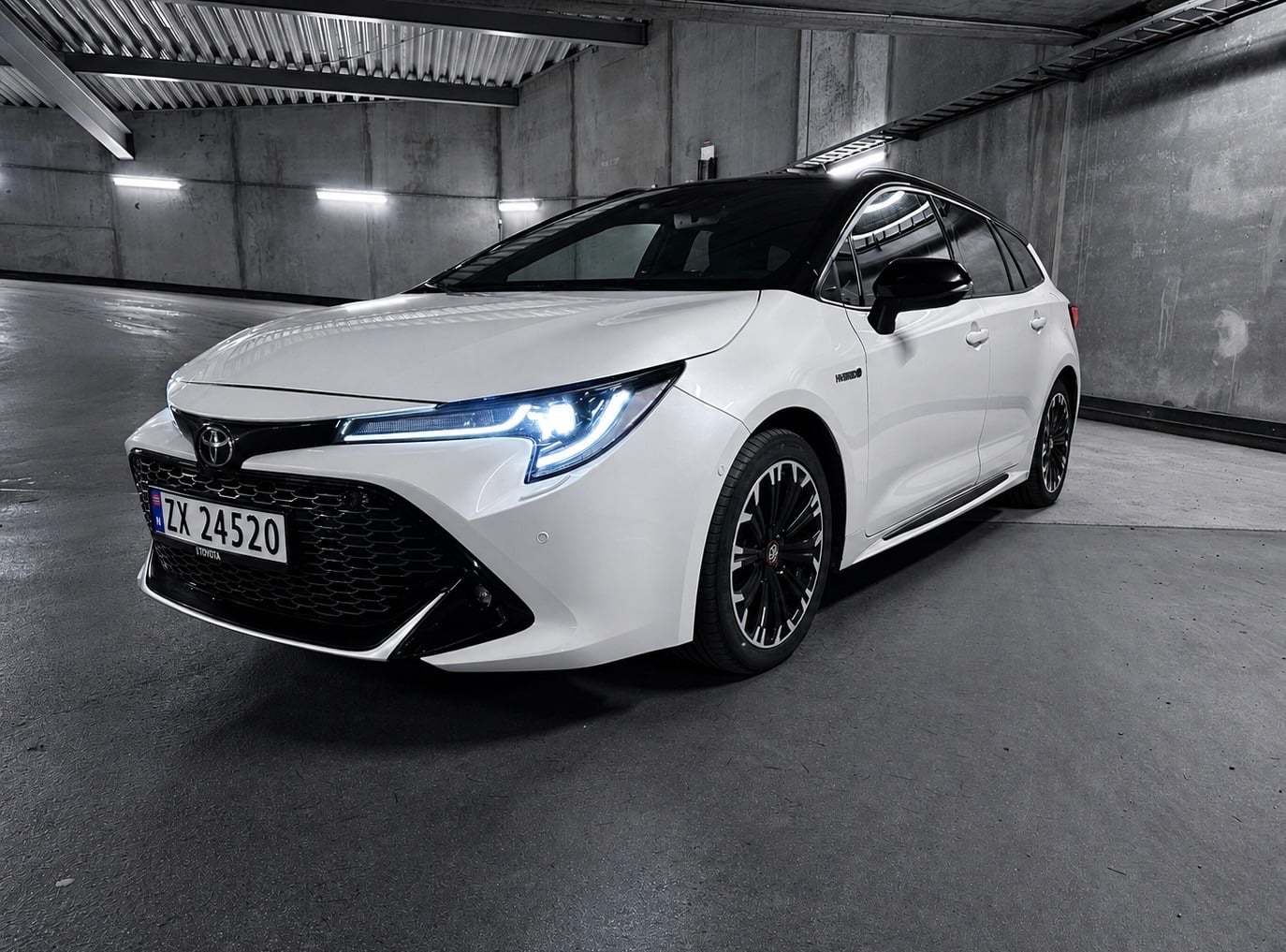 Toyota Corolla Touring Sports GR SPORT Hybrid, 2021, Blyfri 95, Automatik