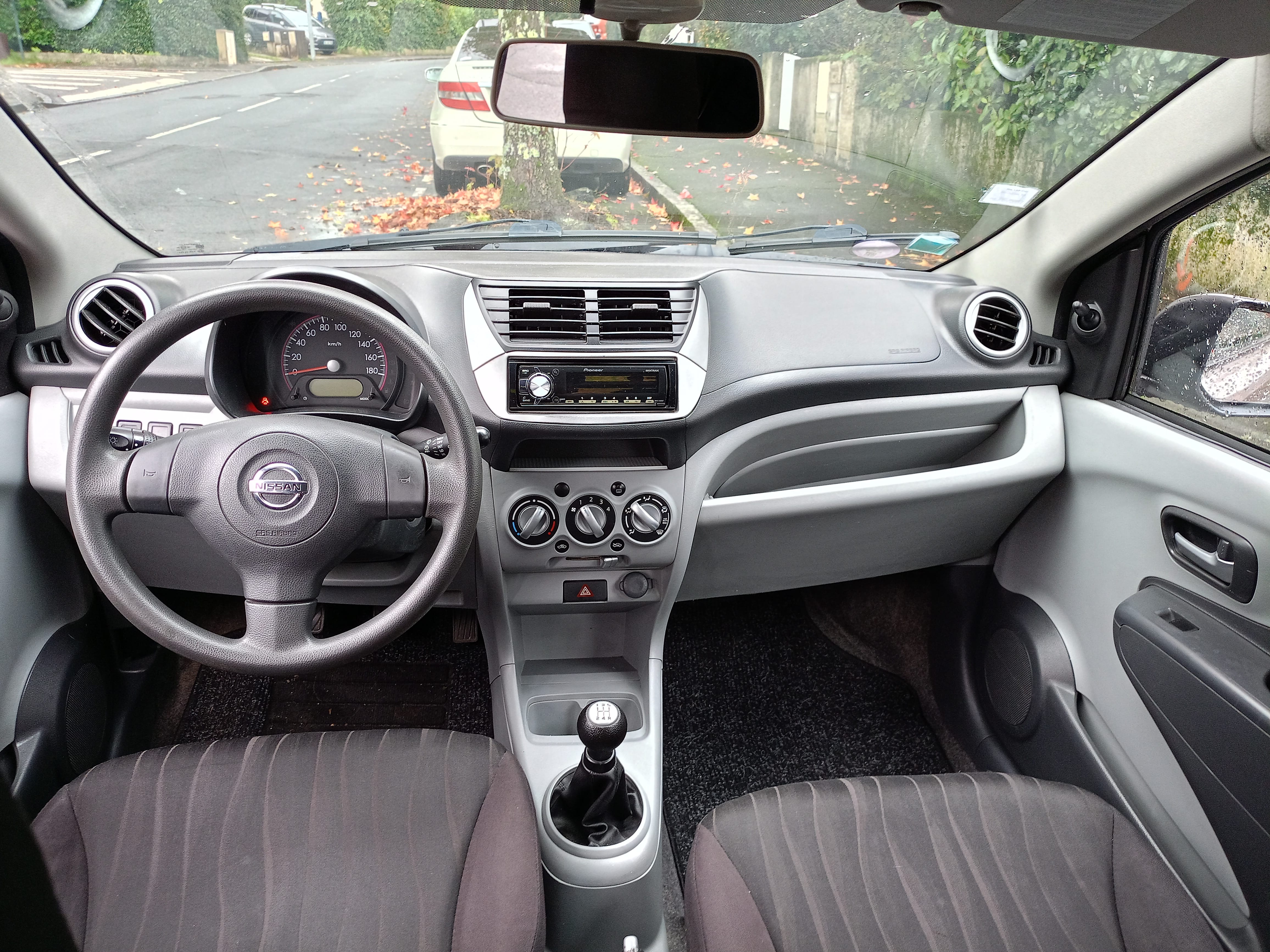 Nissan Pixo